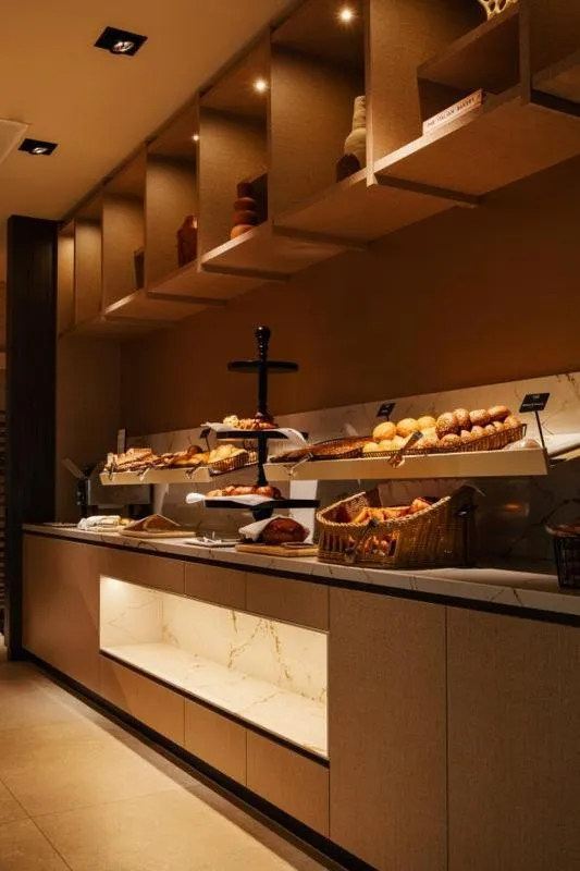 Breakfast in Hotel Duiven bij Arnhem A12