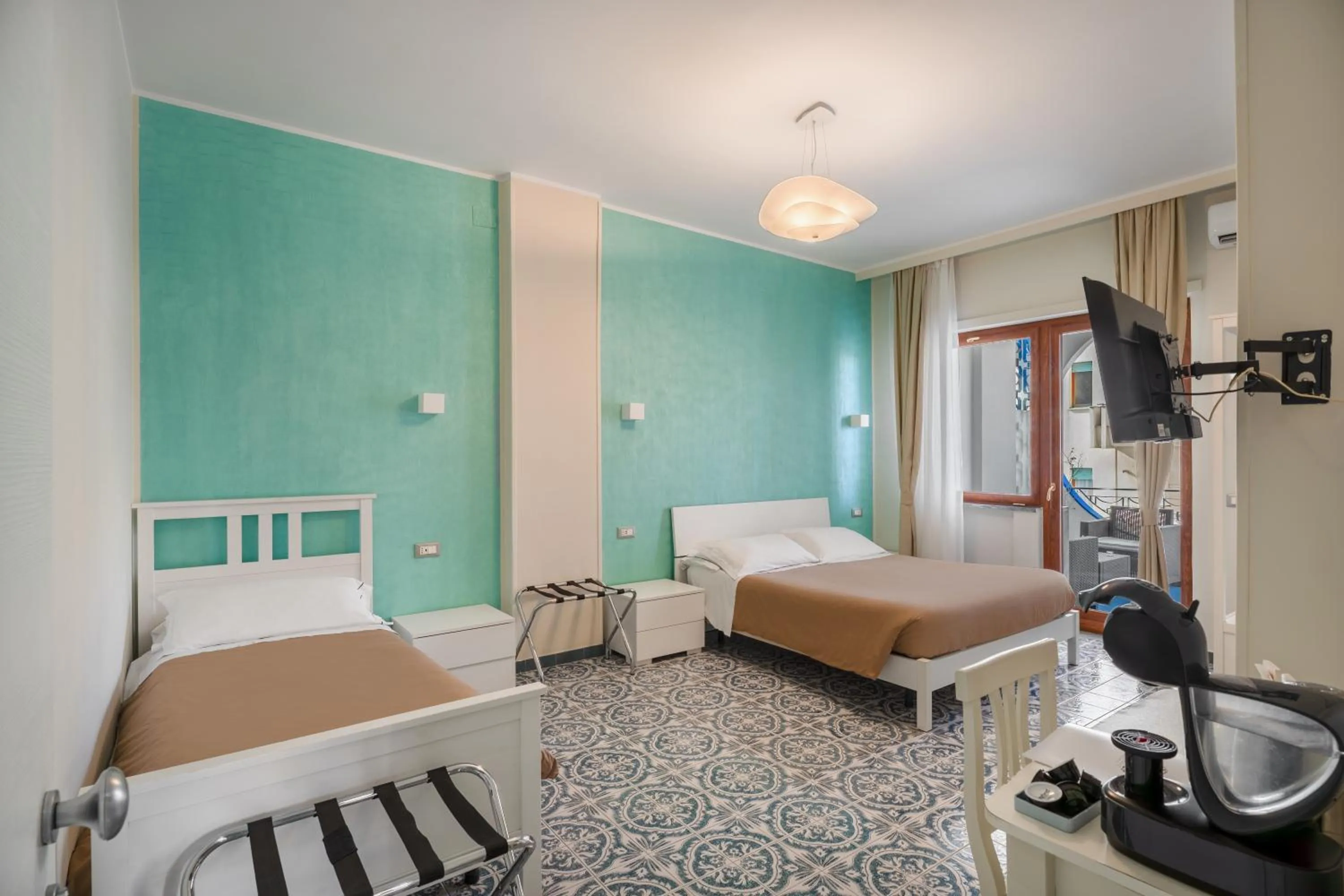 Bed in The Reef Sorrento