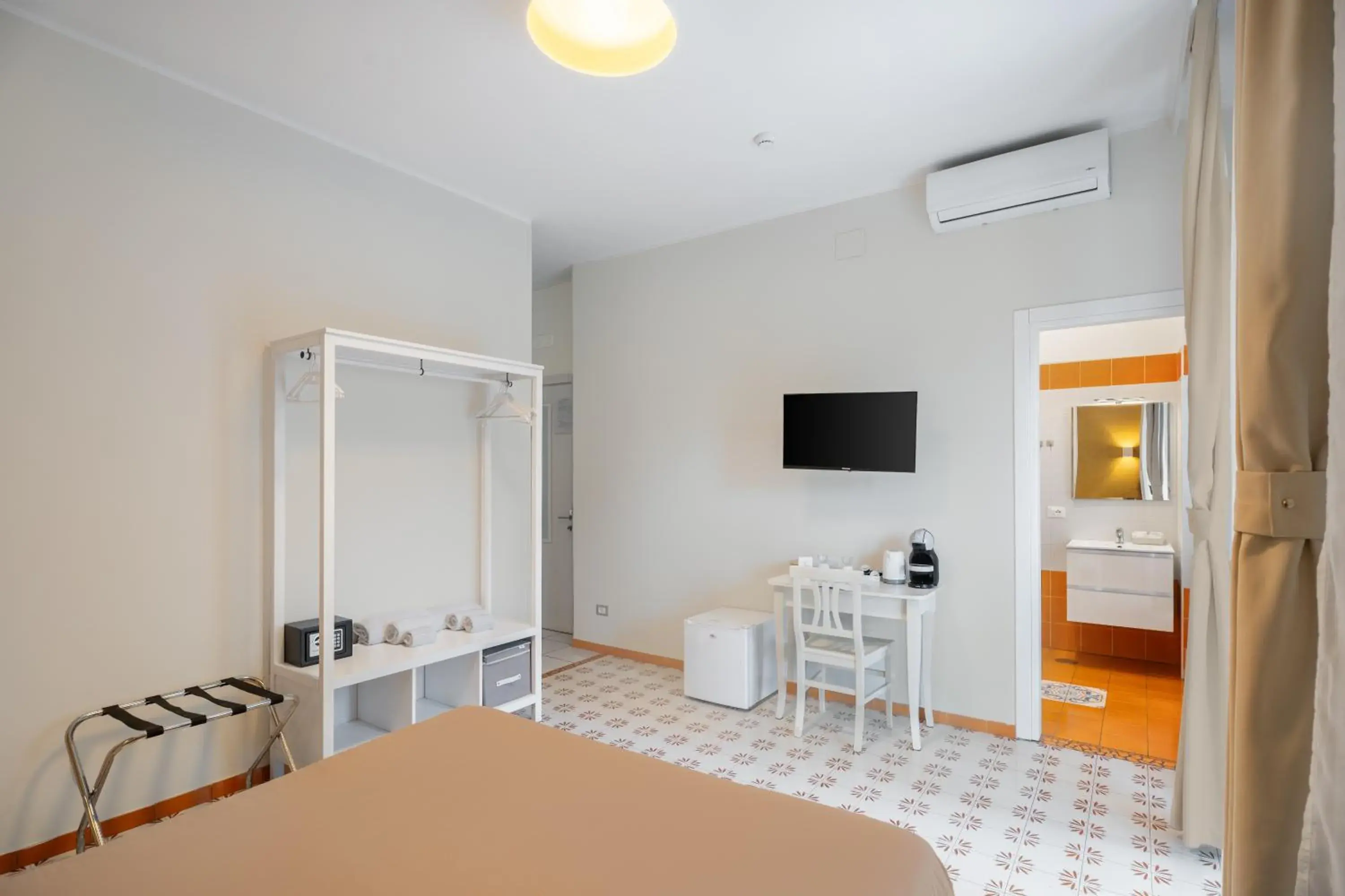 Bed in The Reef Sorrento Bed in The Reef Sorrento