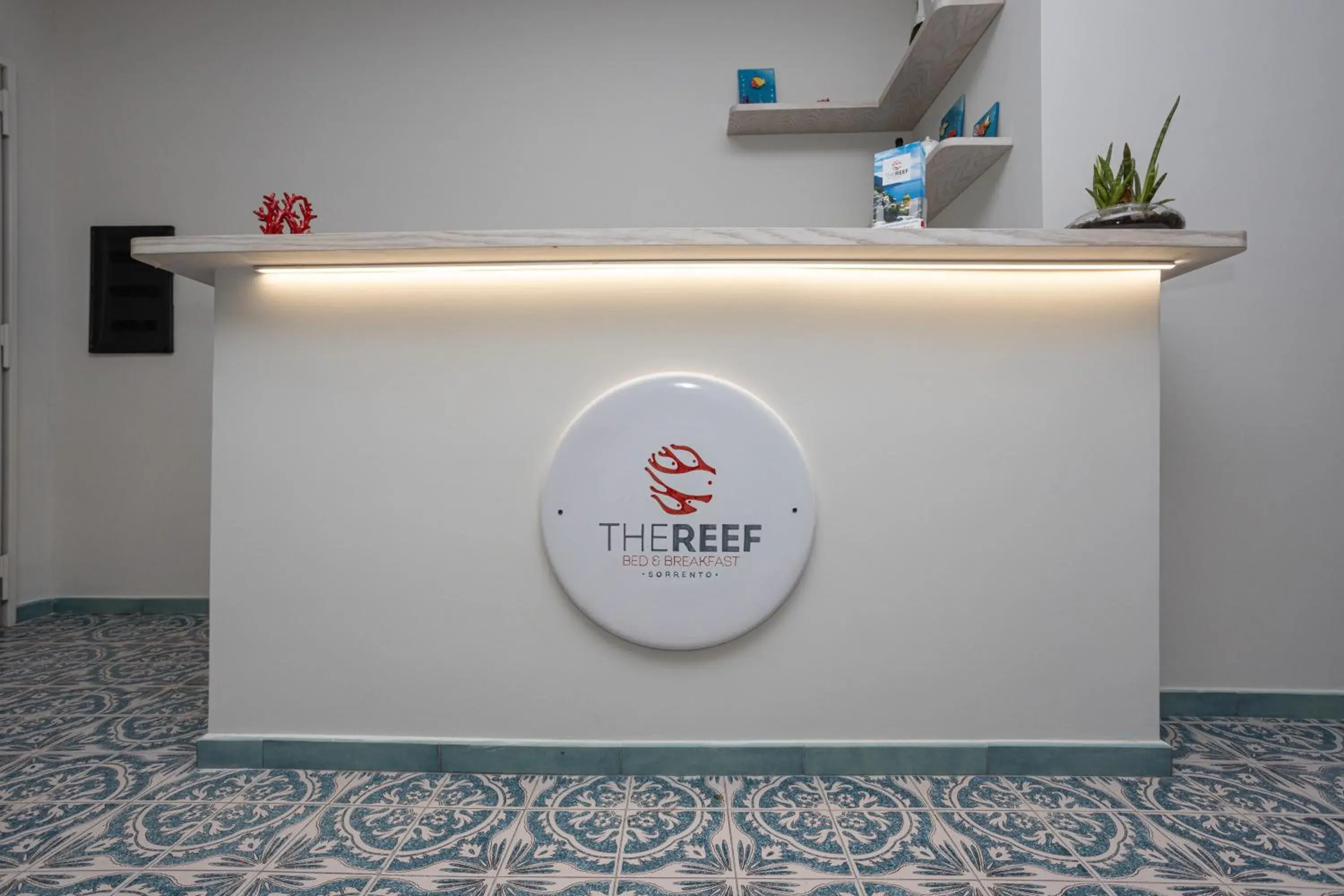 Lounge or bar in The Reef Sorrento Lounge or bar in The Reef Sorrento