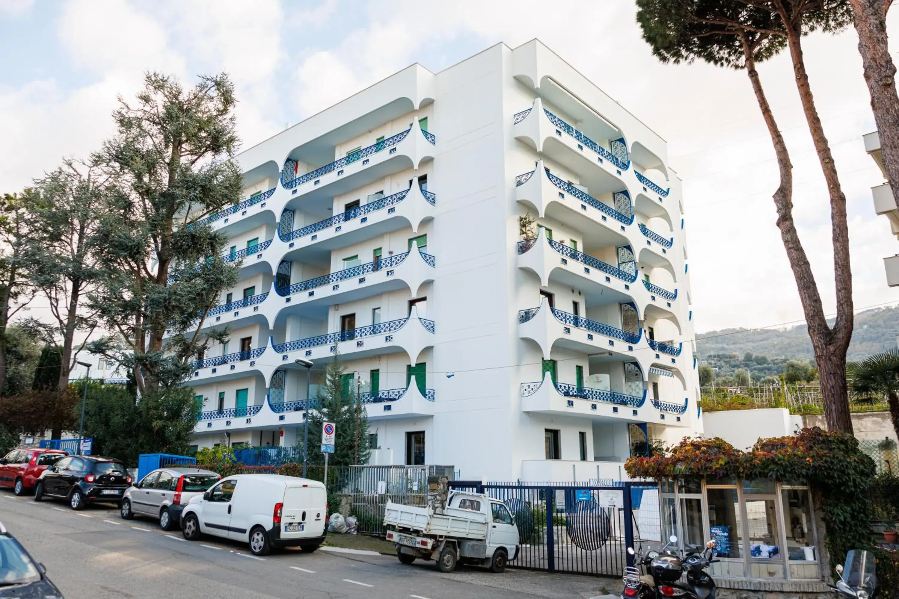 Property building in The Reef Sorrento Property building in The Reef Sorrento