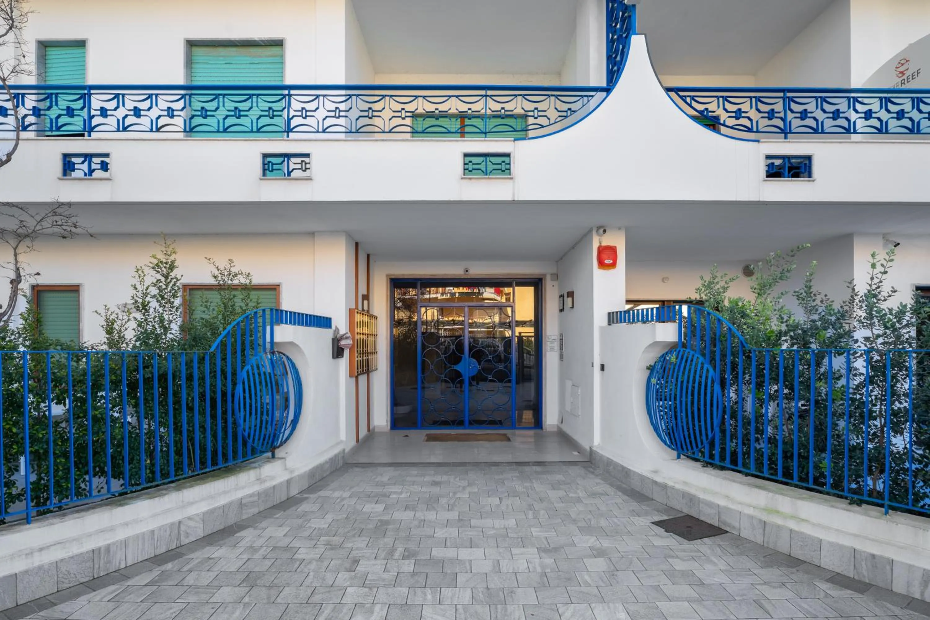 Facade/entrance in The Reef Sorrento