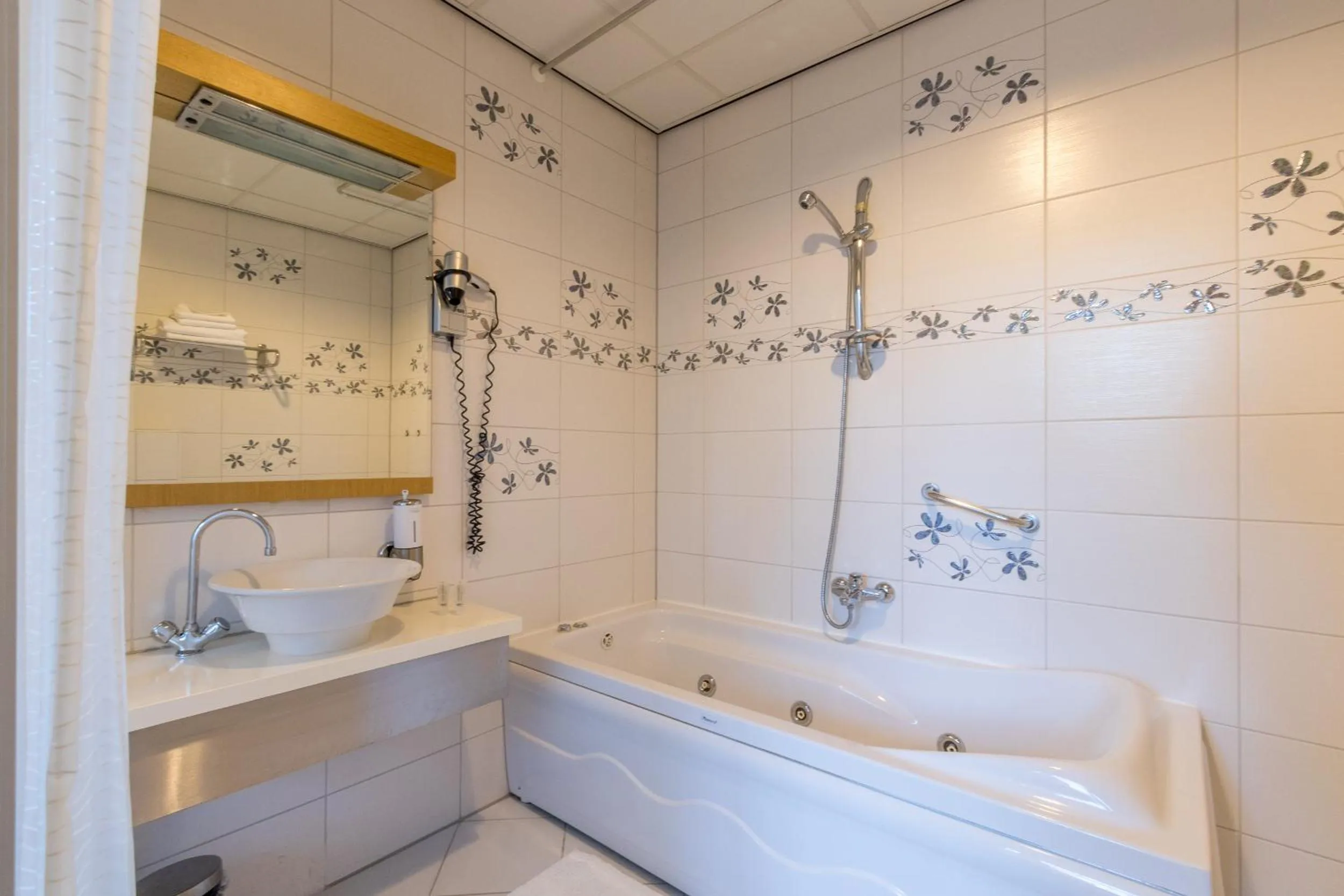 Bathroom in Hotel Port