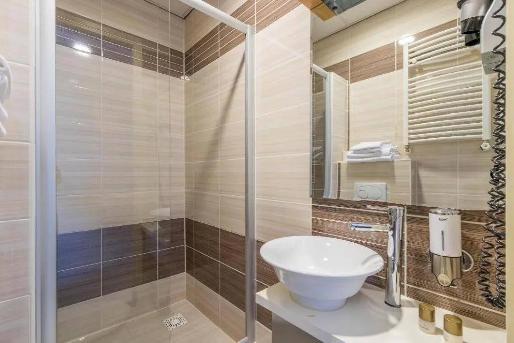 Bathroom in Hotel Port