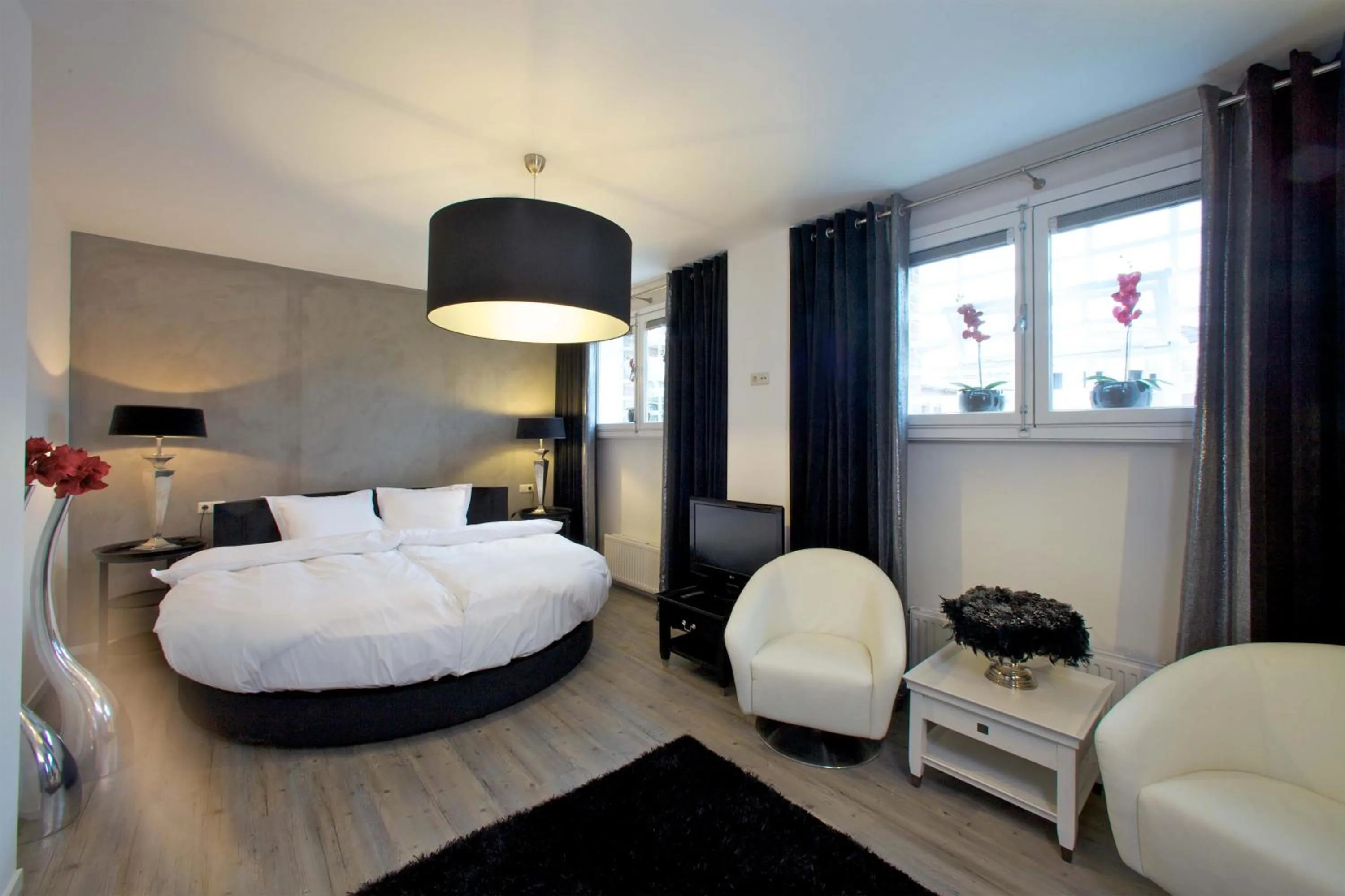 Bed in Hotel Huis van Bewaring - Bijzonder boutique hotel in historisch pand