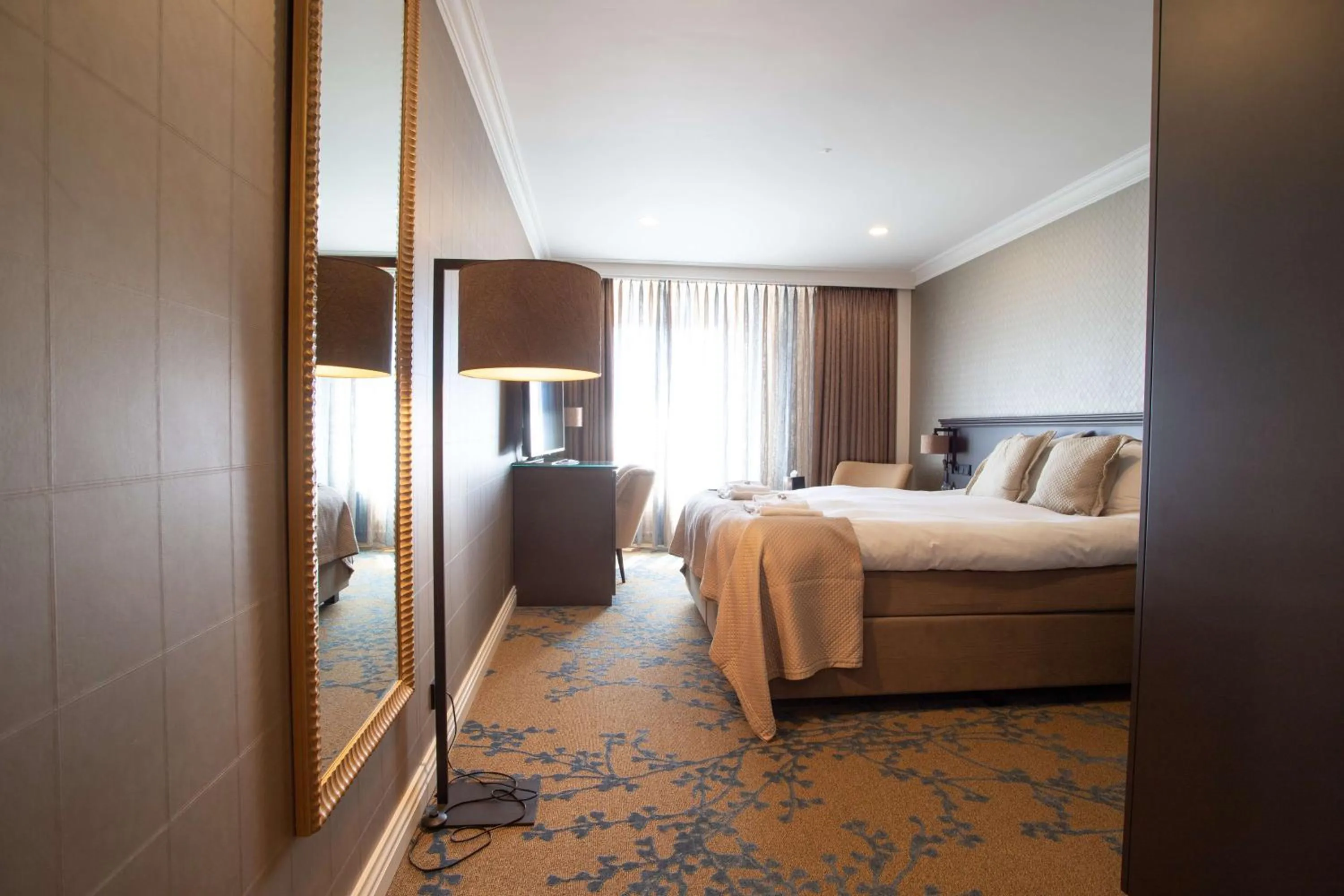 Photo of the whole room, Bed in Good Seasons Hotel Den Bosch