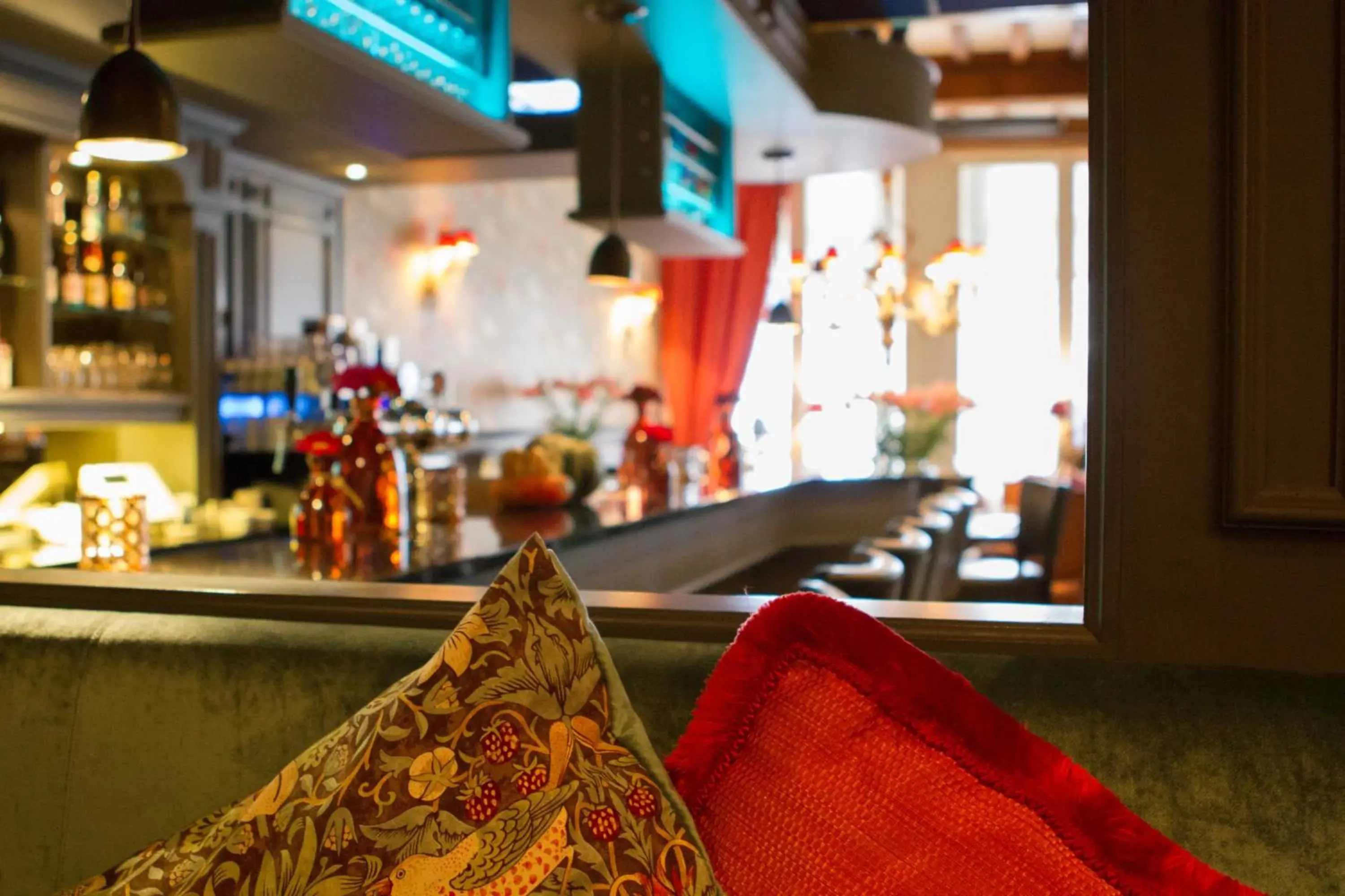 Lounge or bar in Good Seasons Hotel Den Bosch Lounge or bar in Good Seasons Hotel Den Bosch