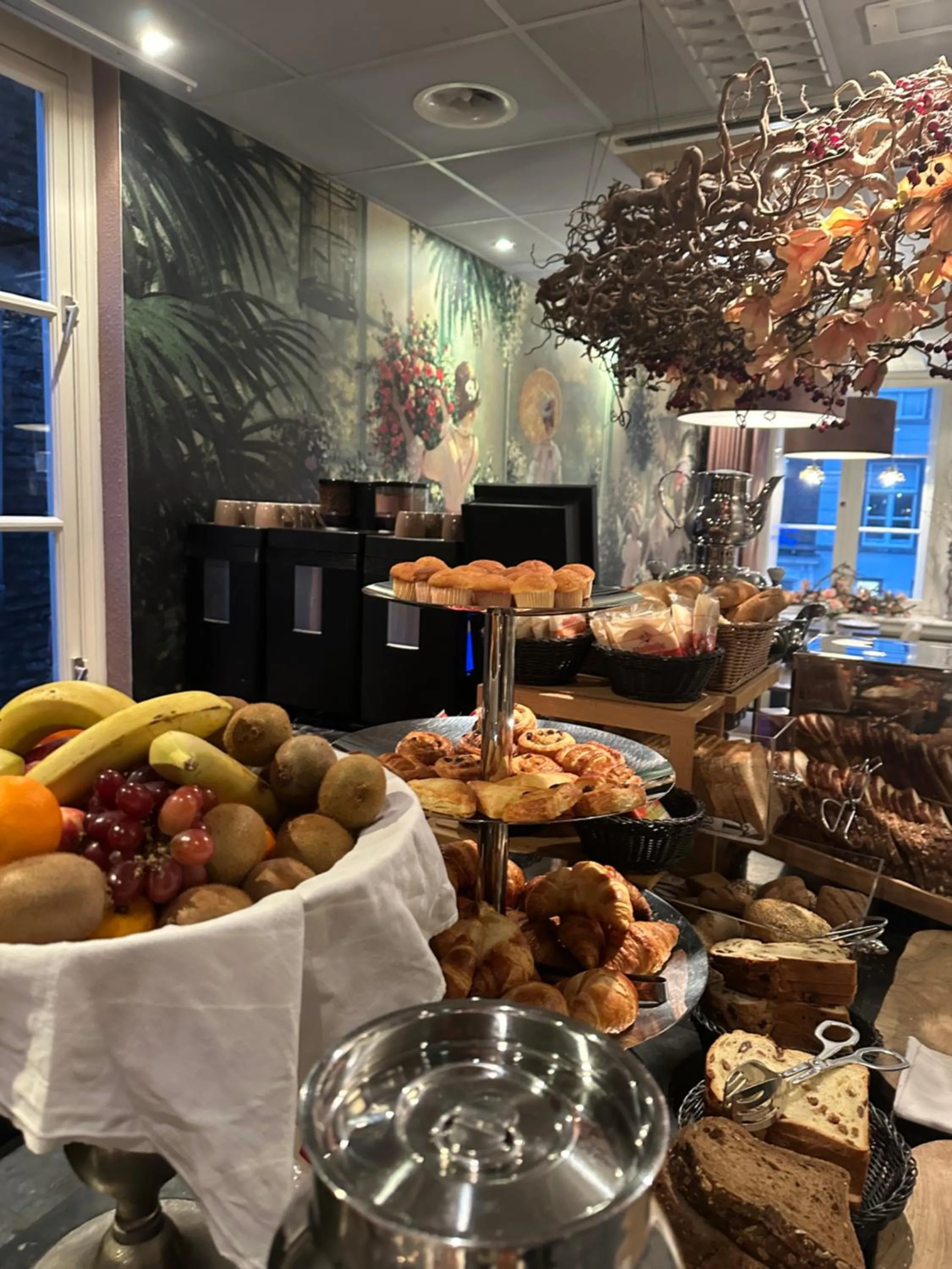 Breakfast in Good Seasons Hotel Den Bosch