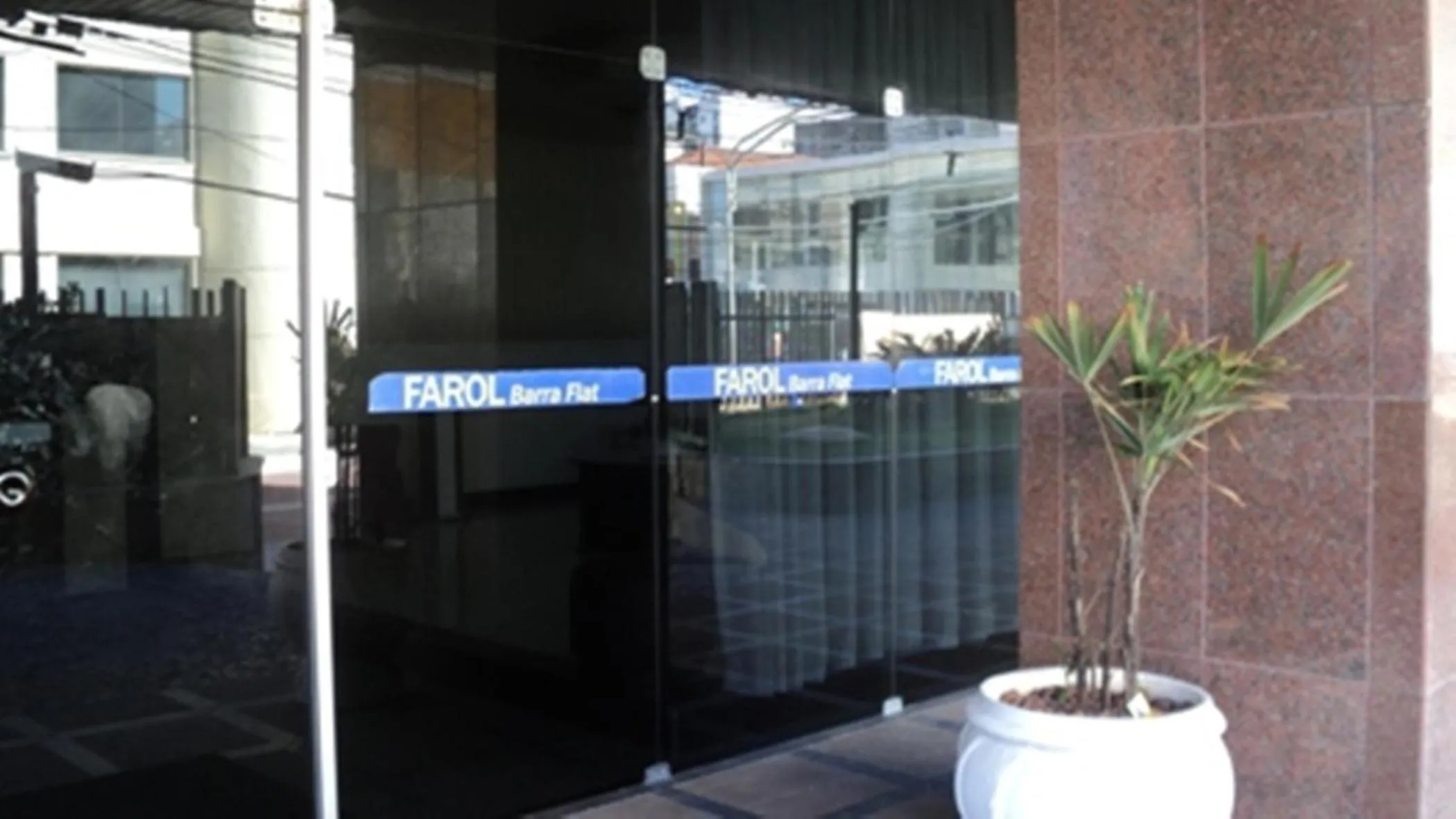 Facade/entrance in Studio na praia da Barra