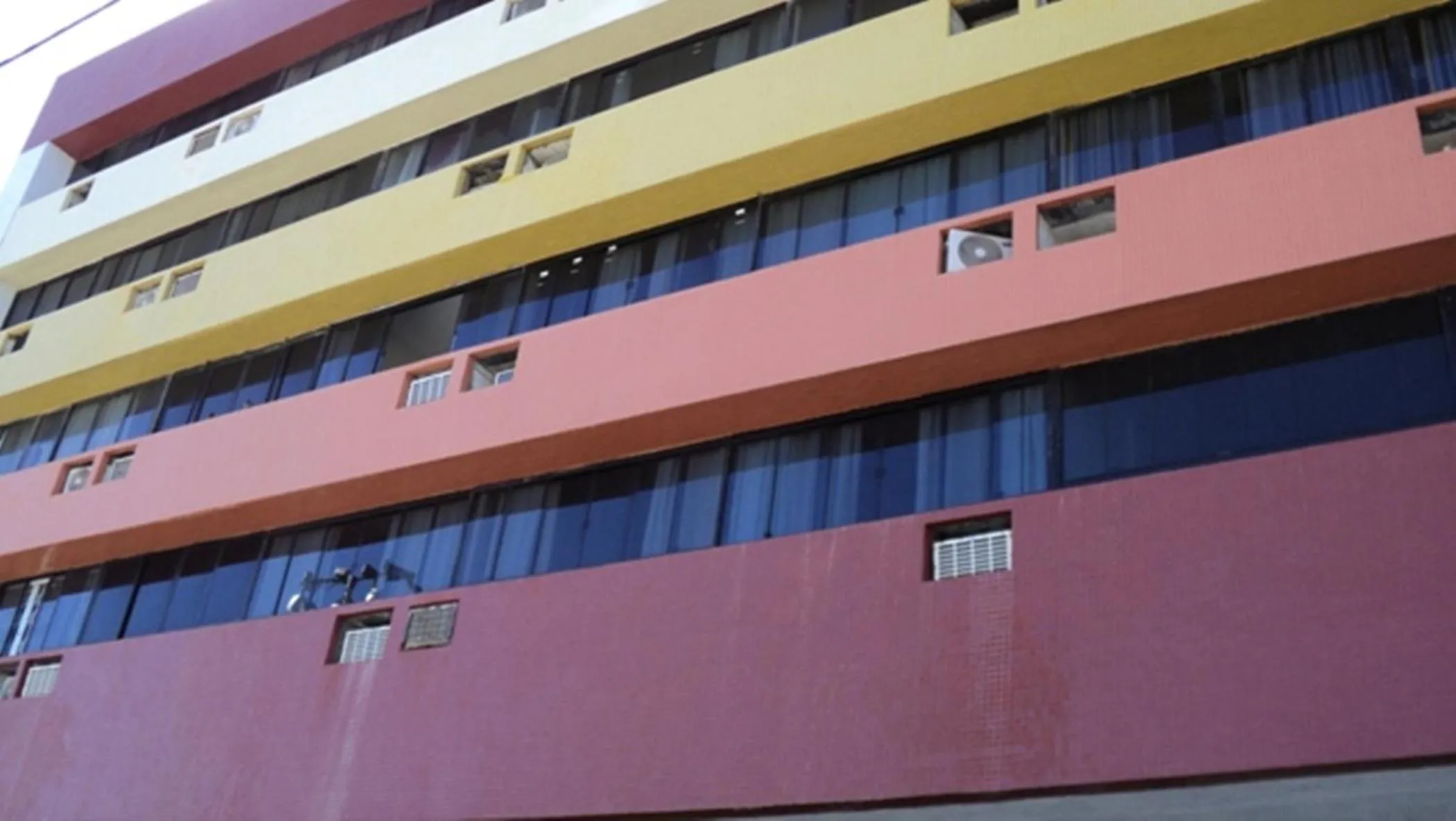 Facade/entrance in Studio na praia da Barra