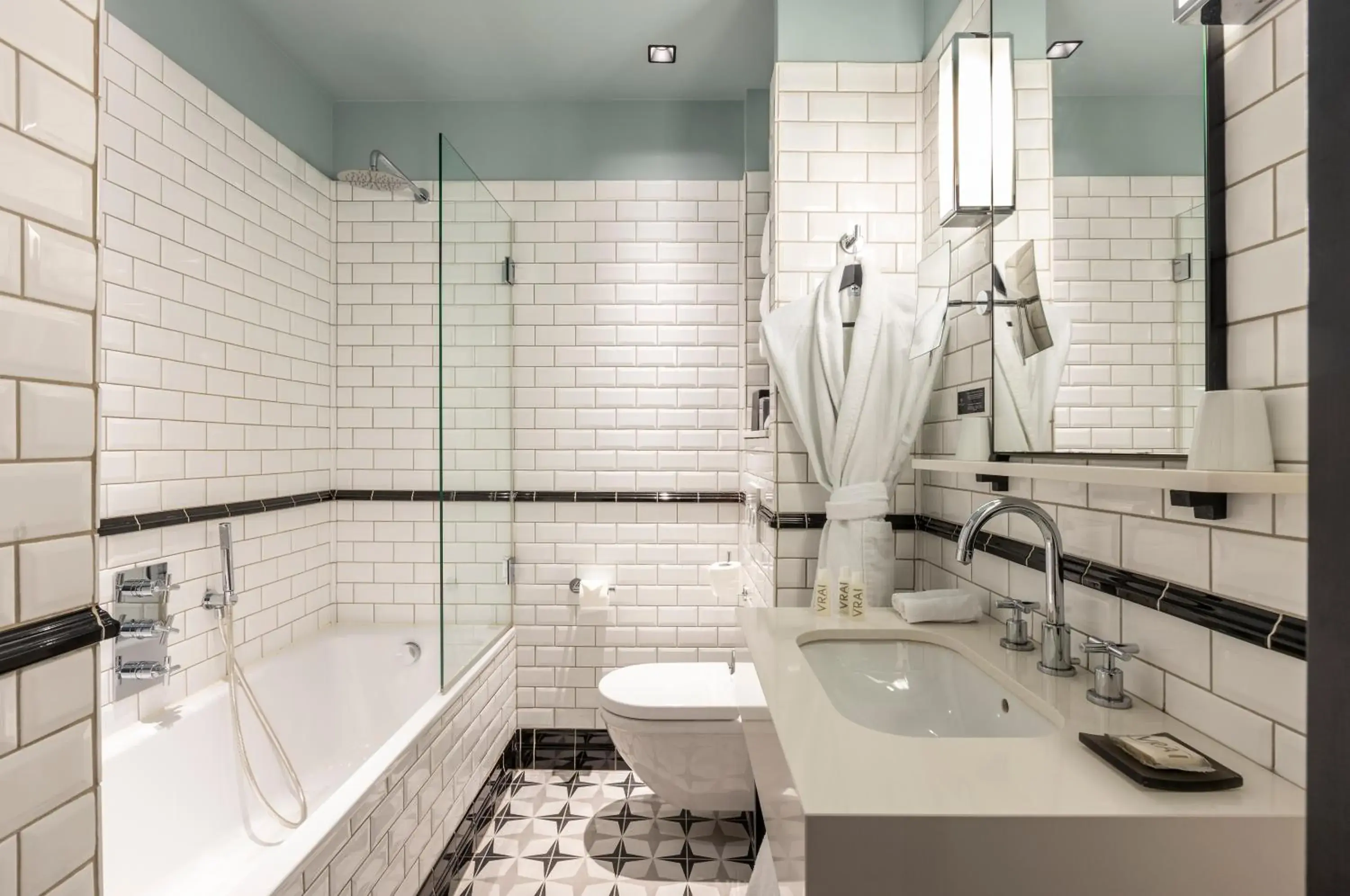 Bathroom in Hôtel Adèle & Jules Bathroom in Hôtel Adèle & Jules