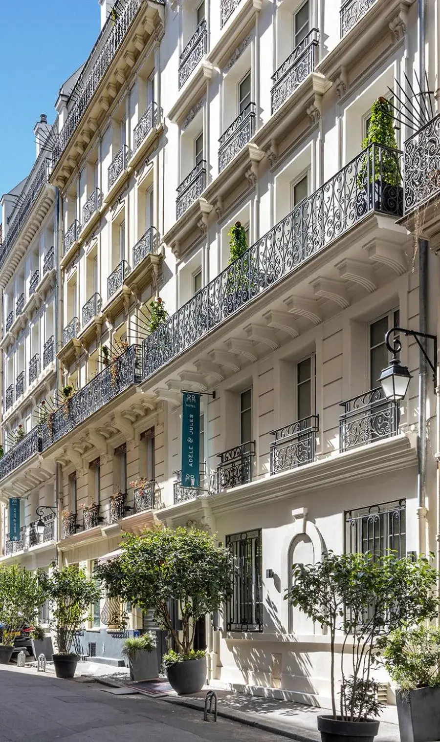 Property building in Hôtel Adèle & Jules Property building in Hôtel Adèle & Jules