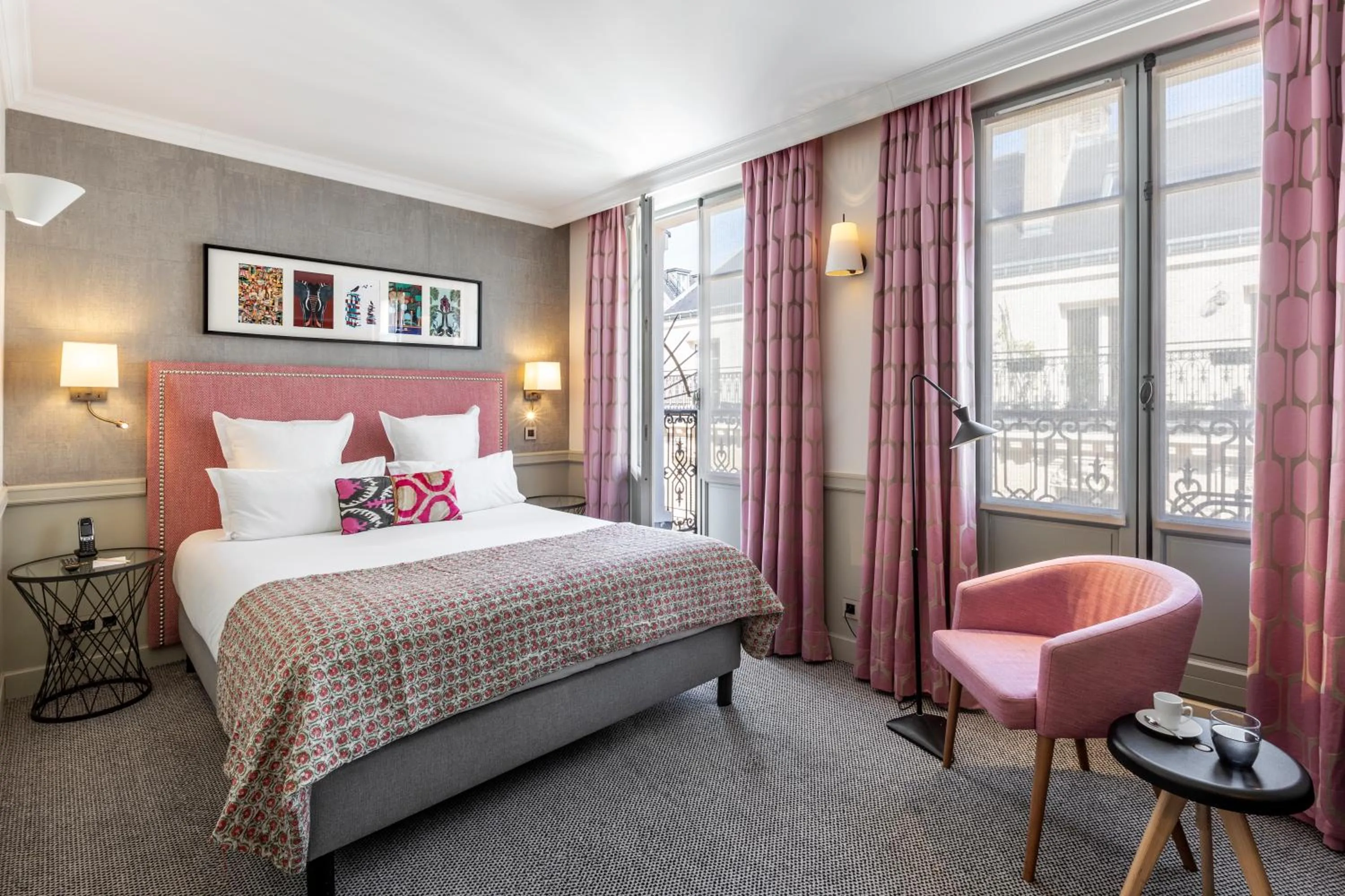 Bed in Hôtel Adèle & Jules