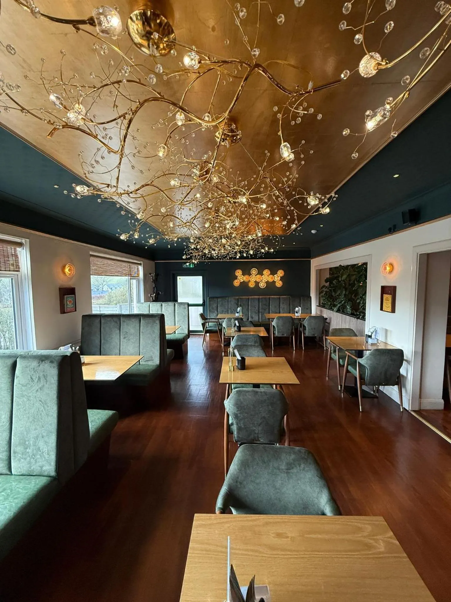 Restaurant/places to eat in Craigvrack Hotel & Restaurant