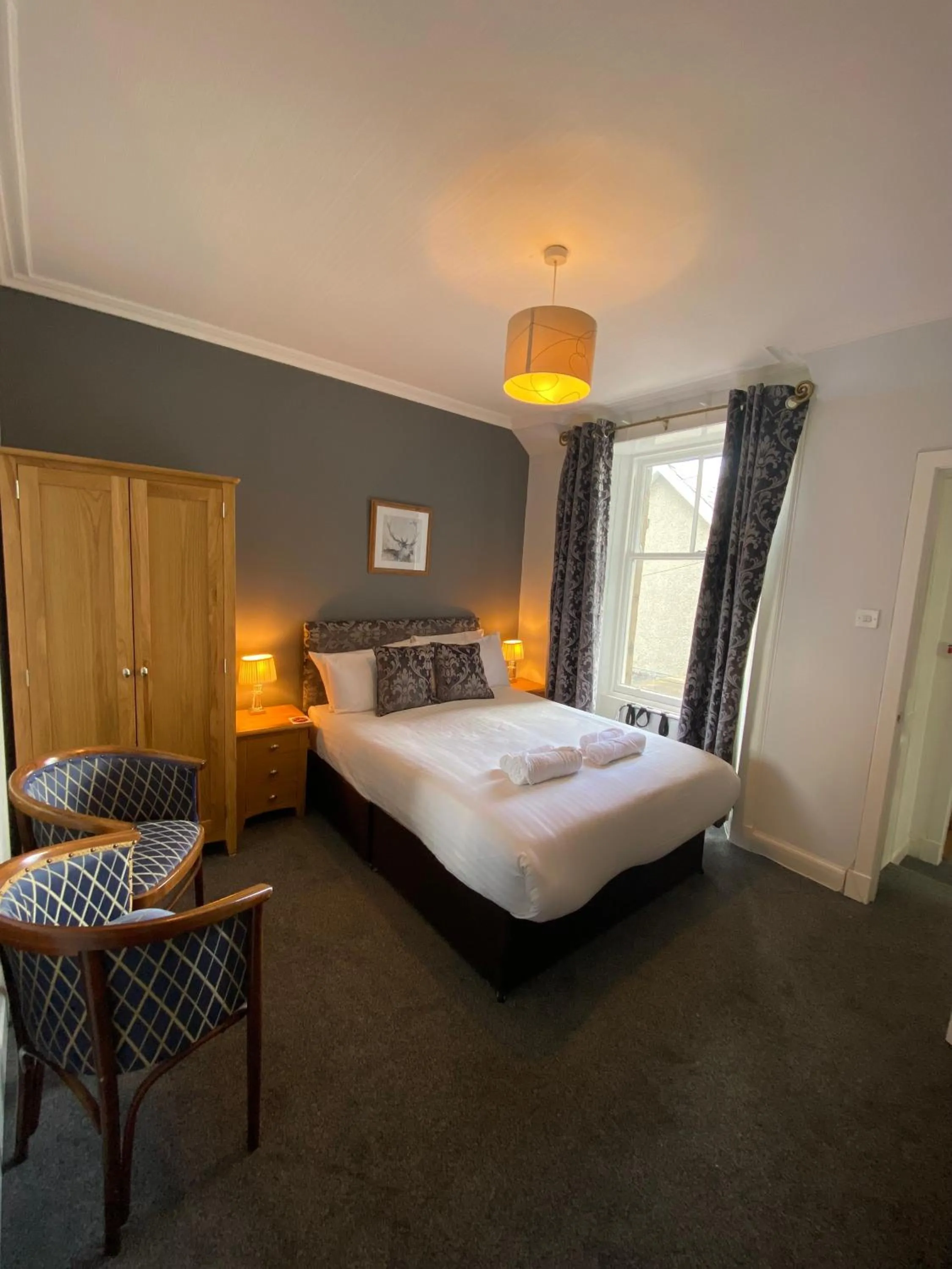 Bedroom, Bed in Craigvrack Hotel & Restaurant