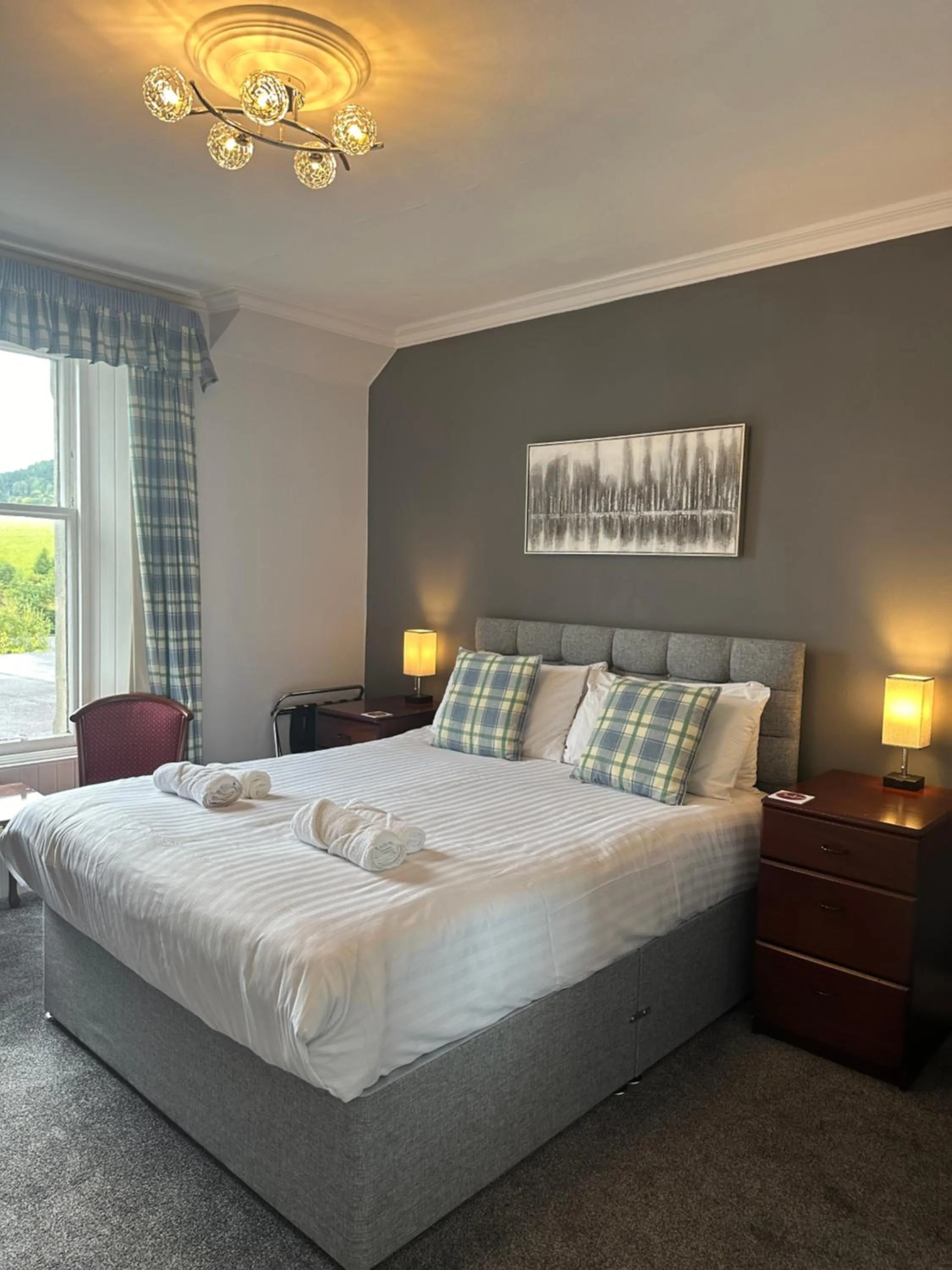 Bedroom, Bed in Craigvrack Hotel & Restaurant