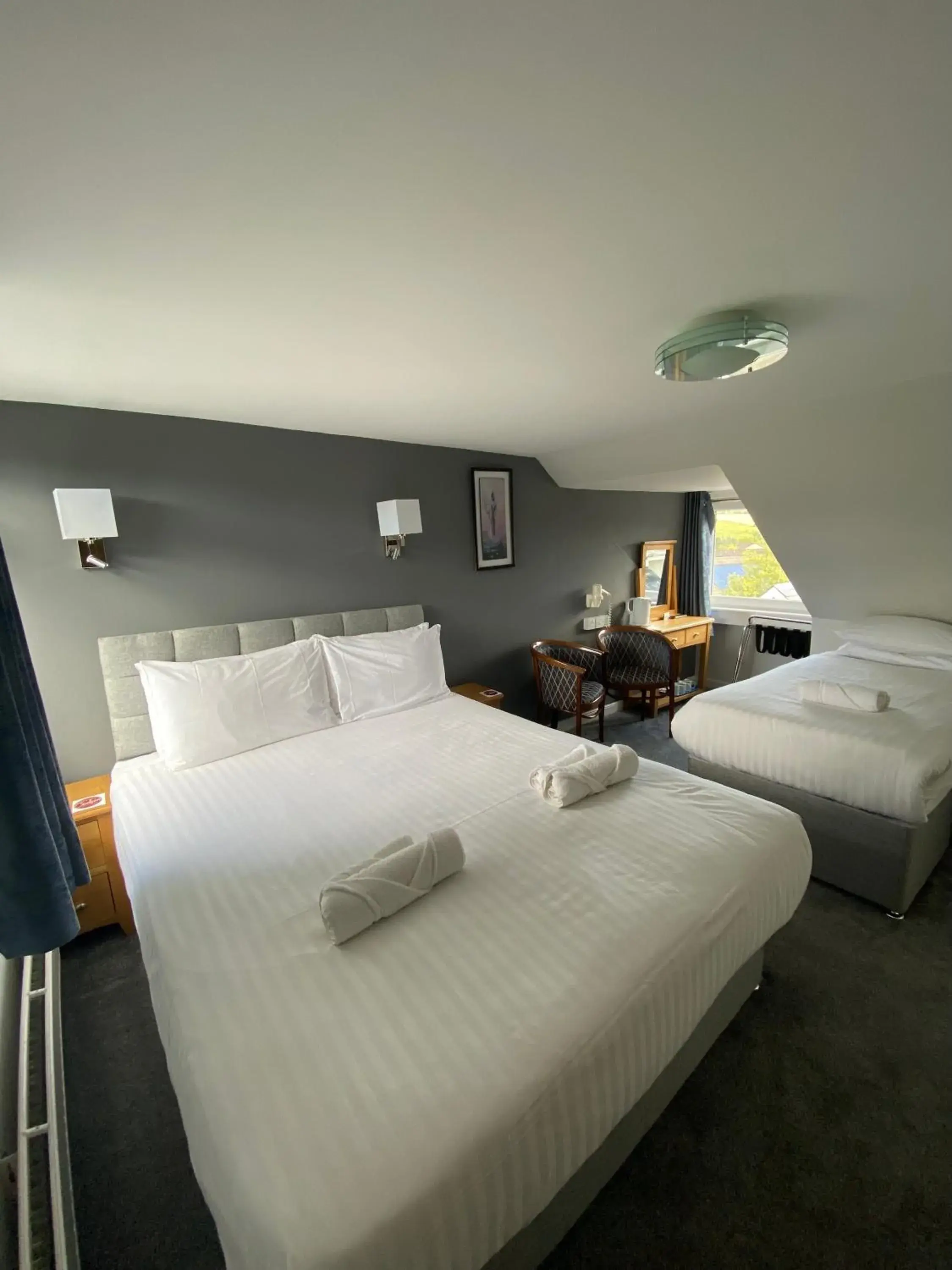 Bedroom, Bed in Craigvrack Hotel & Restaurant Bedroom, Bed in Craigvrack Hotel & Restaurant