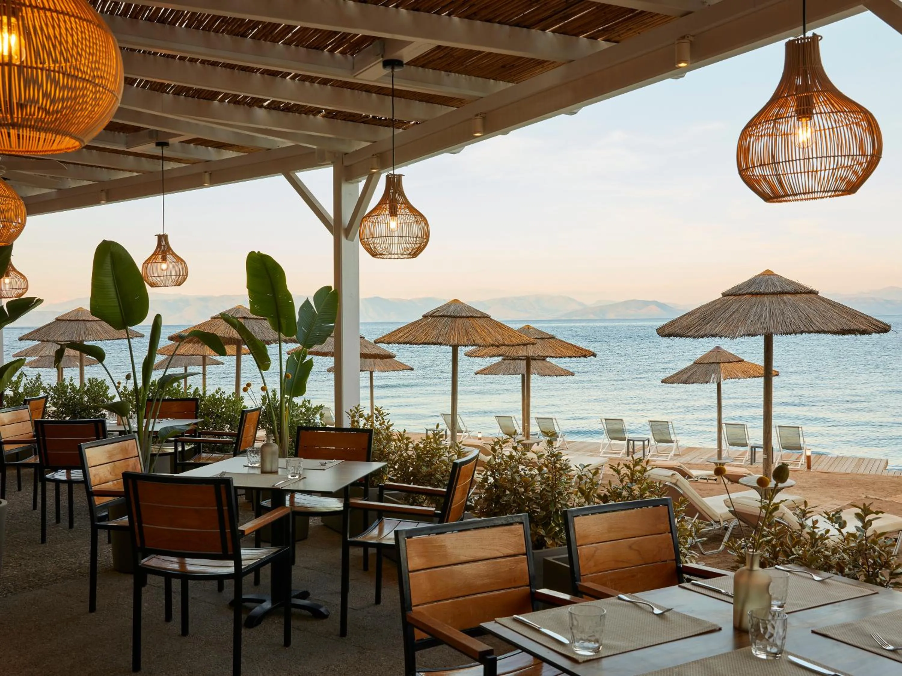 Restaurant/places to eat in MarBella, Mar-Bella Collection