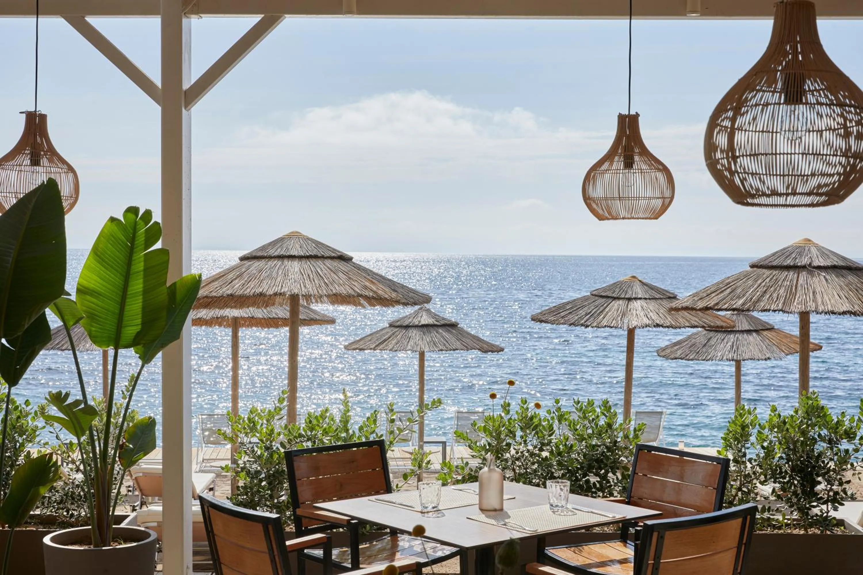 Restaurant/places to eat in MarBella, Mar-Bella Collection