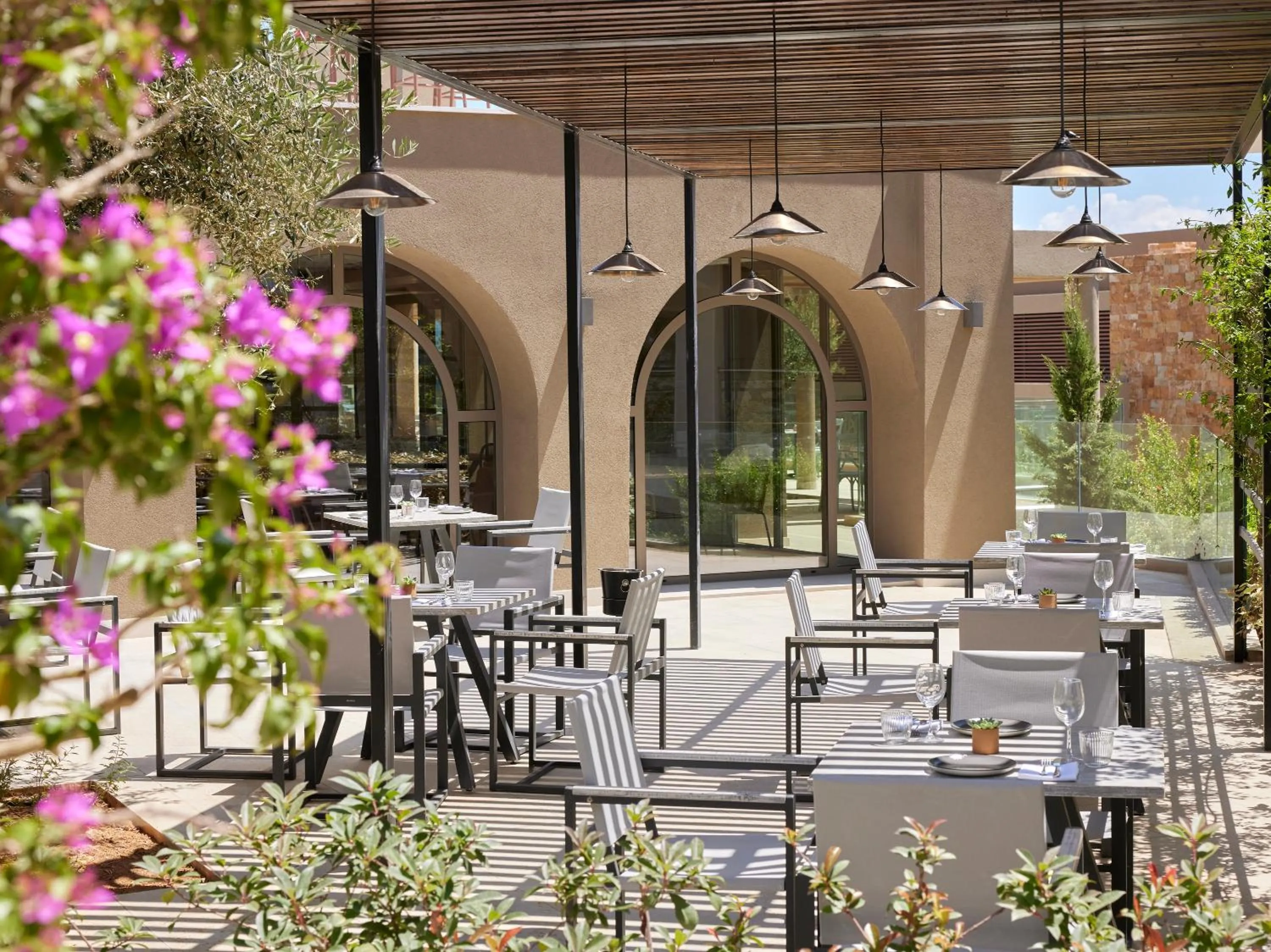 Restaurant/places to eat in MarBella, Mar-Bella Collection