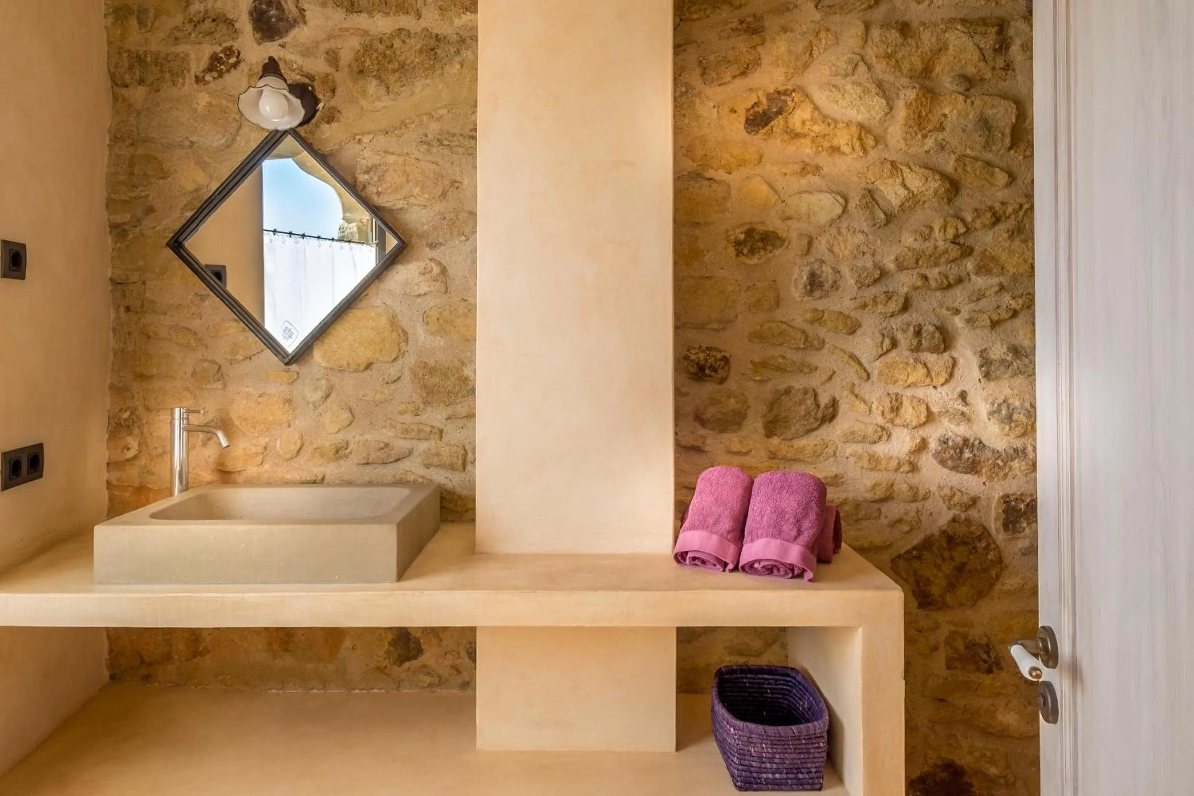 Shower in Can Caranta