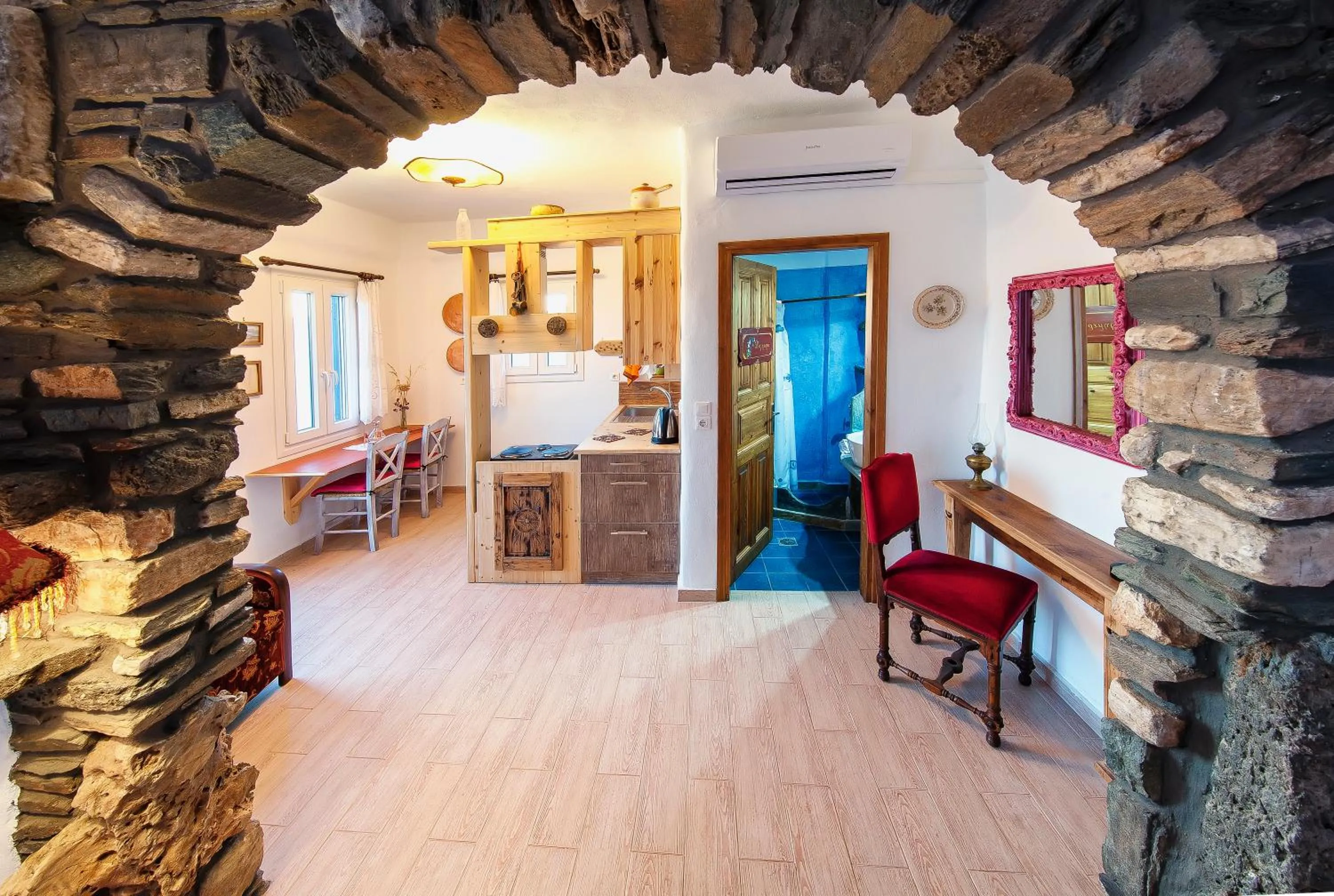 Bathroom in Castria studios