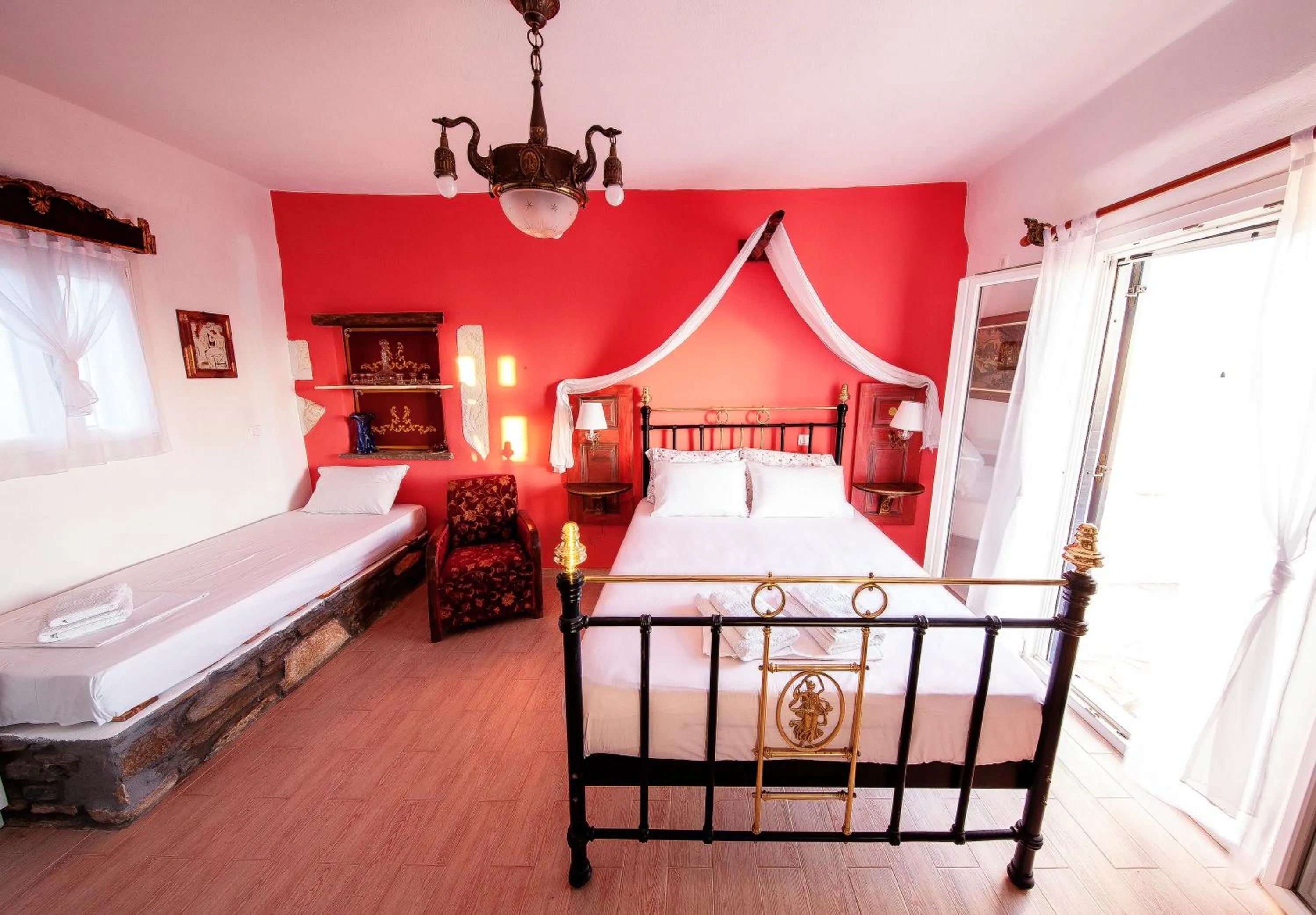 Bedroom, Bed in Castria studios