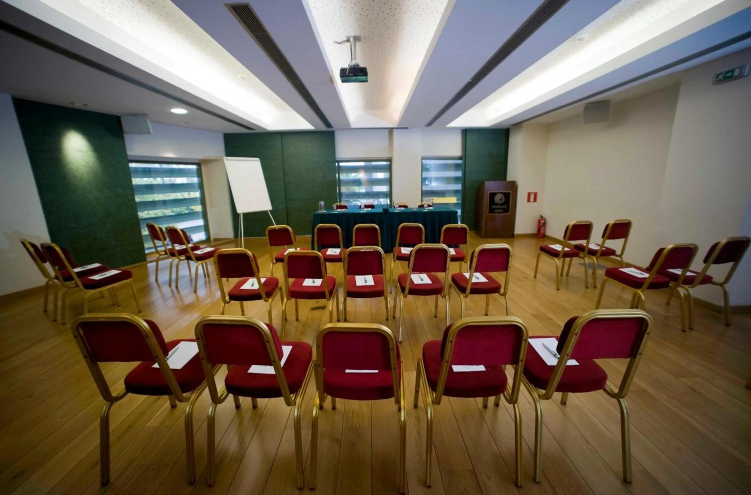 Business facilities in Athinais Hotel