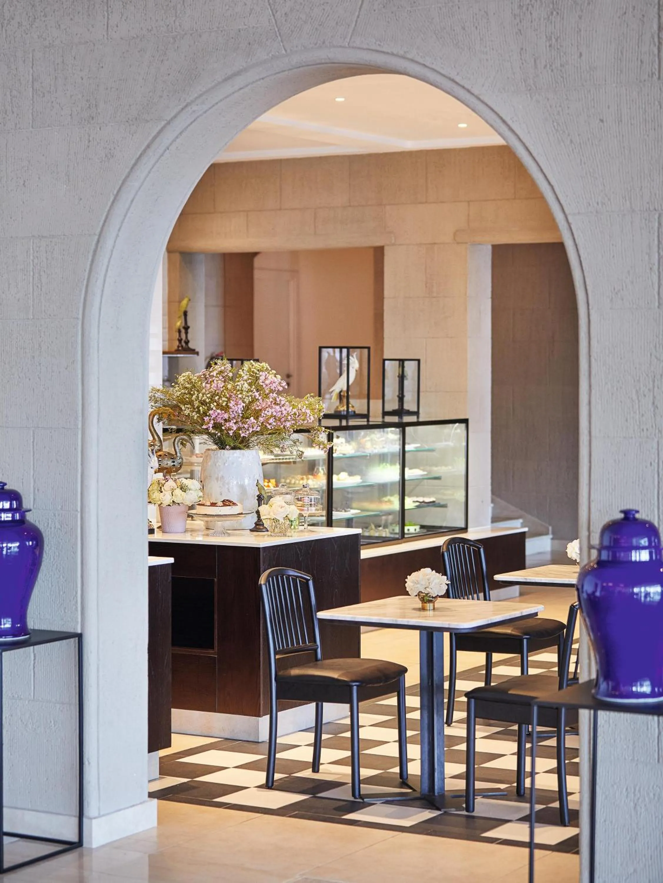 Restaurant/places to eat in Grecotel Lux Me Dama Dama