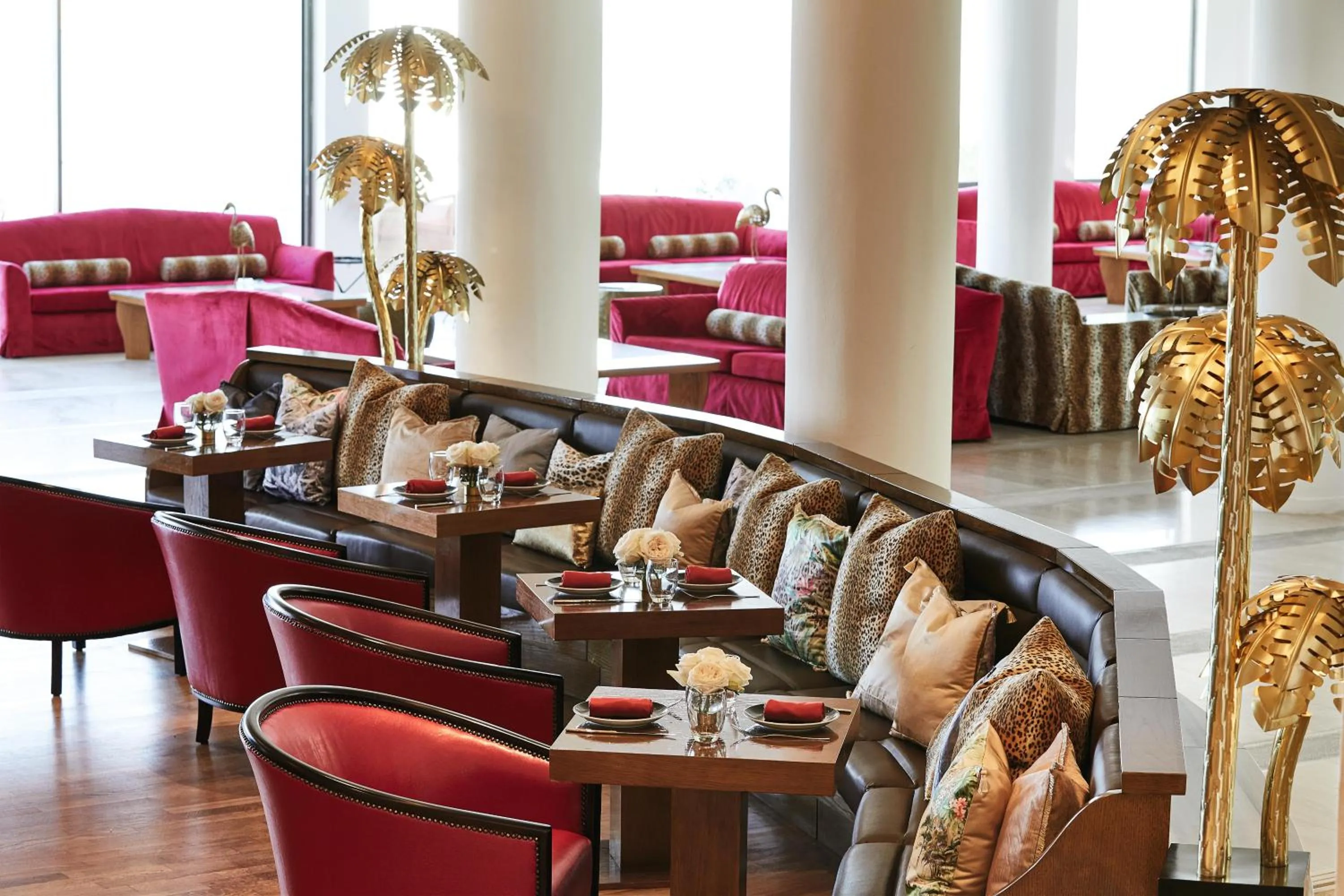 Lobby or reception in Grecotel Lux Me Dama Dama