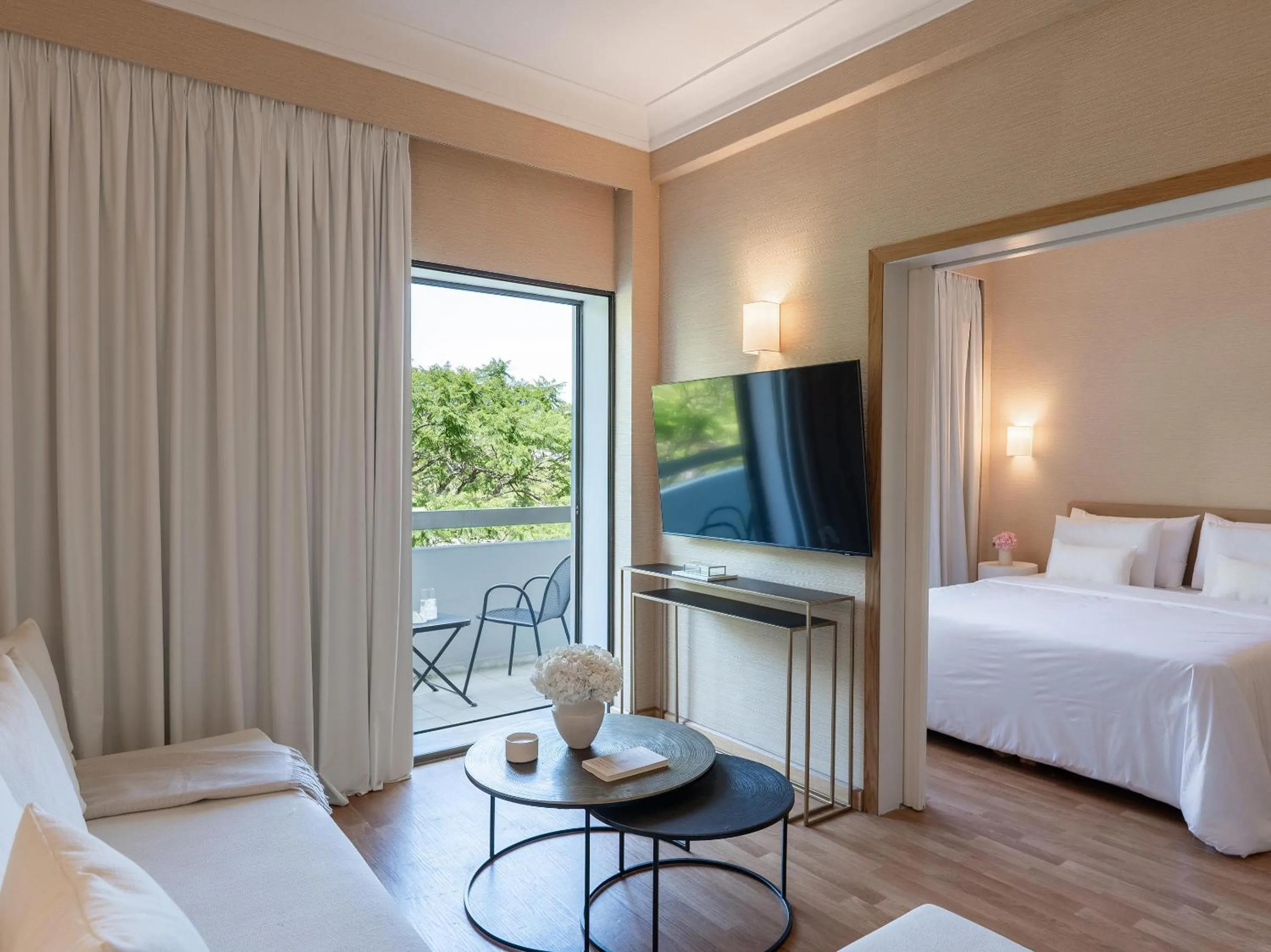 Photo of the whole room, Bed in Grecotel Lux Me Dama Dama