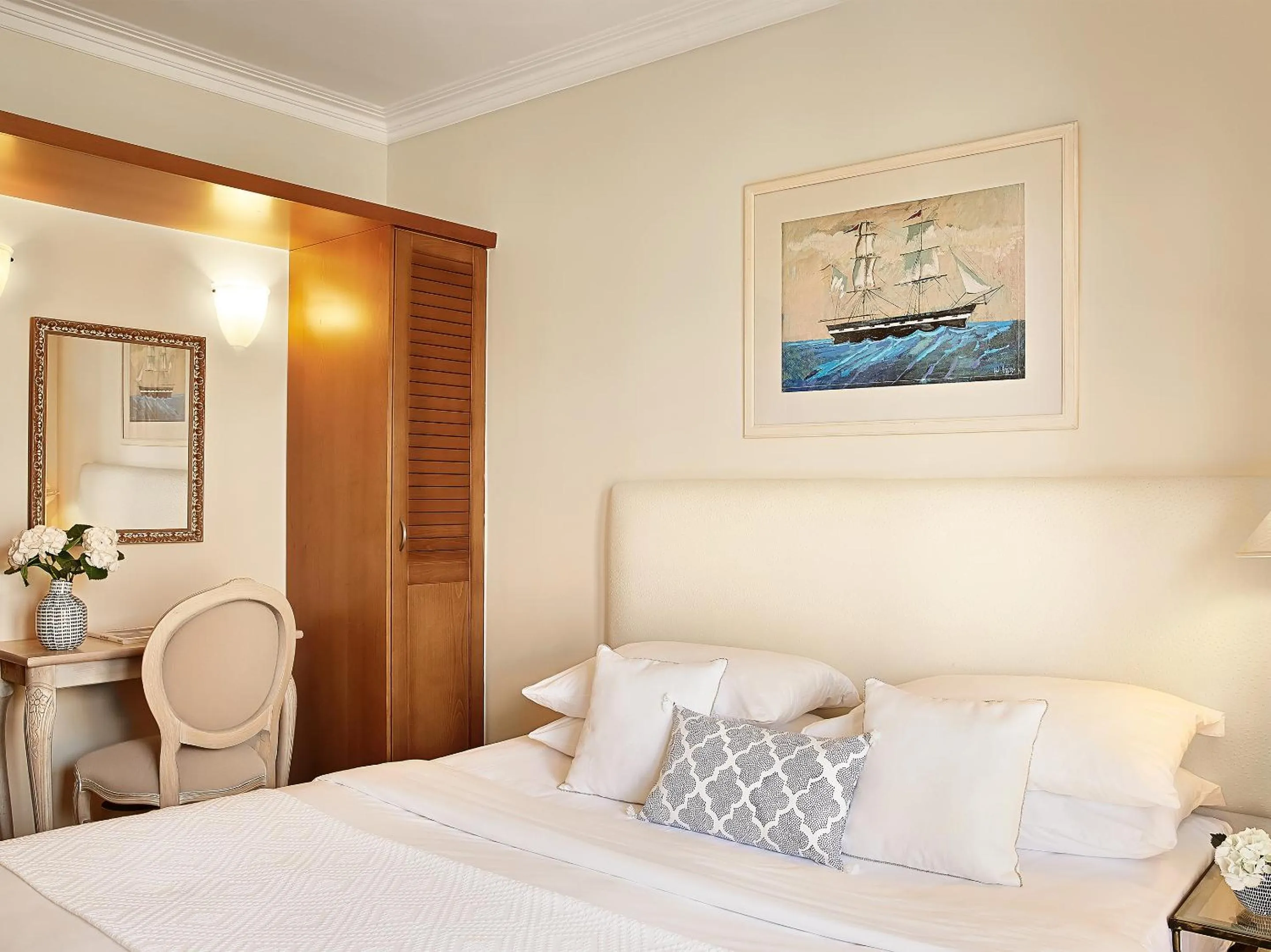 Bedroom, Bed in Grecotel Marine Palace & Aqua Park