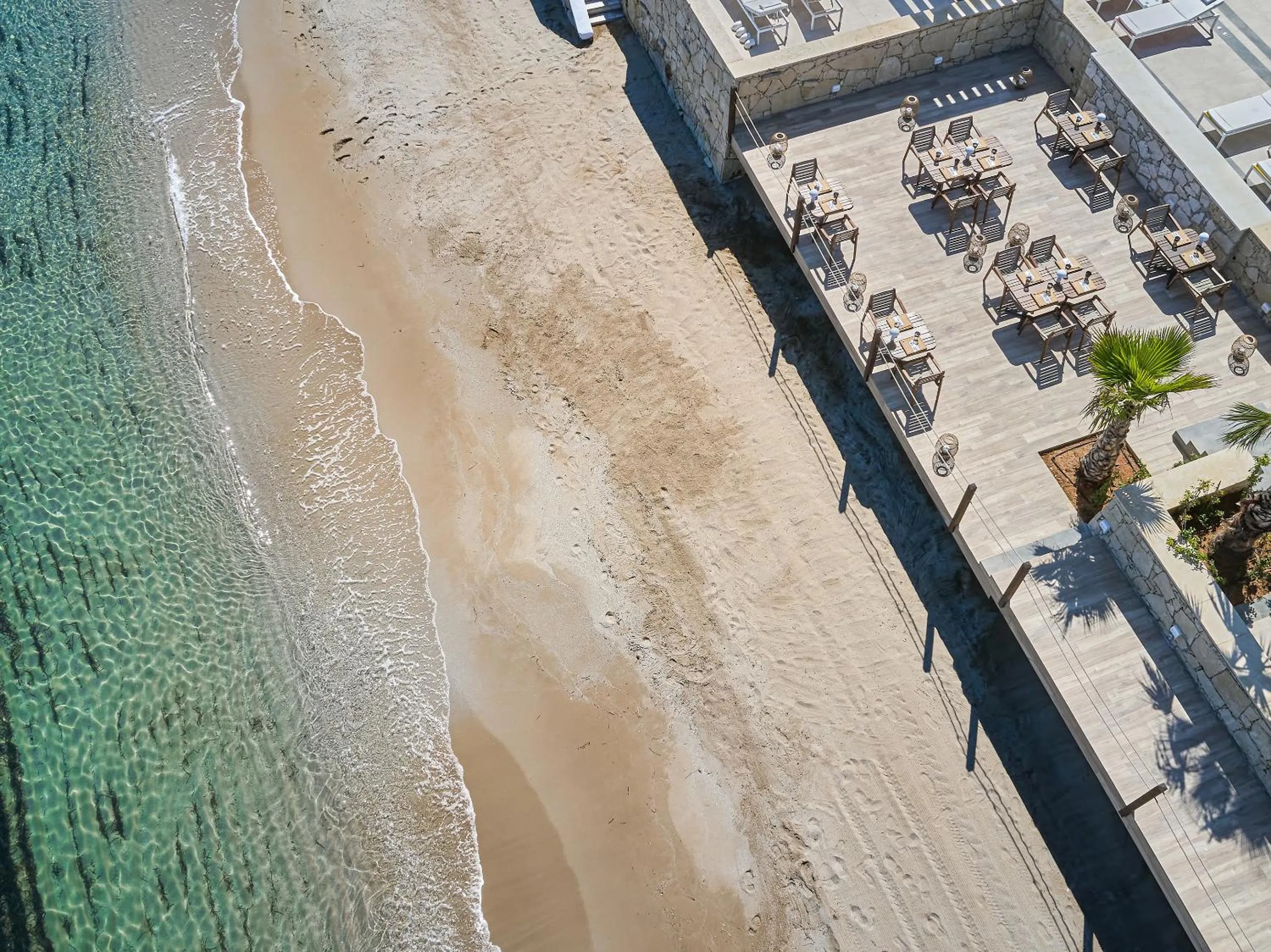 Restaurant/places to eat in Grecotel LUXME White