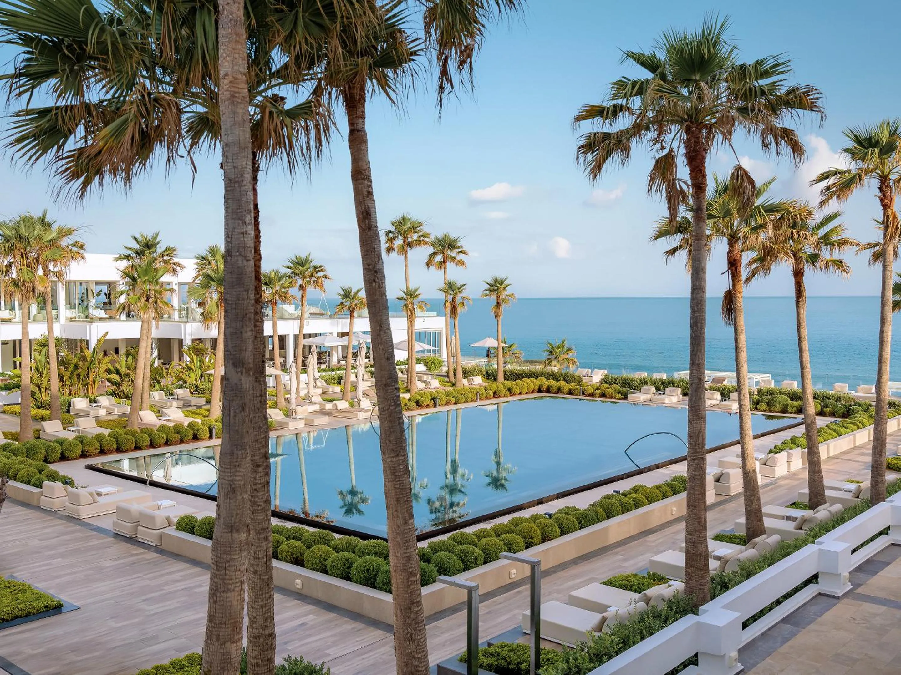 Day in Grecotel LUXME White