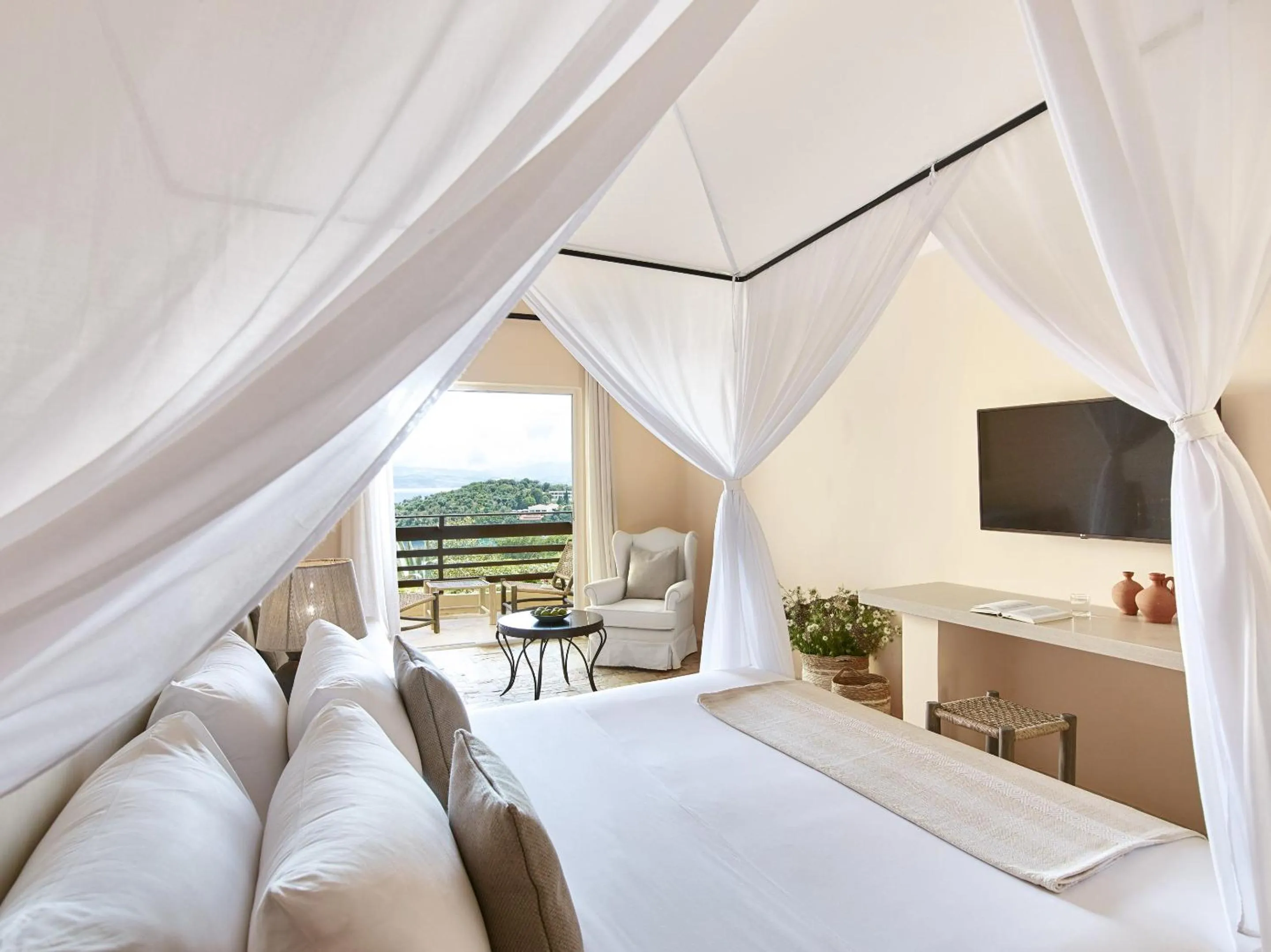 Bedroom, Bed in Grecotel LUXME Daphnila Bay