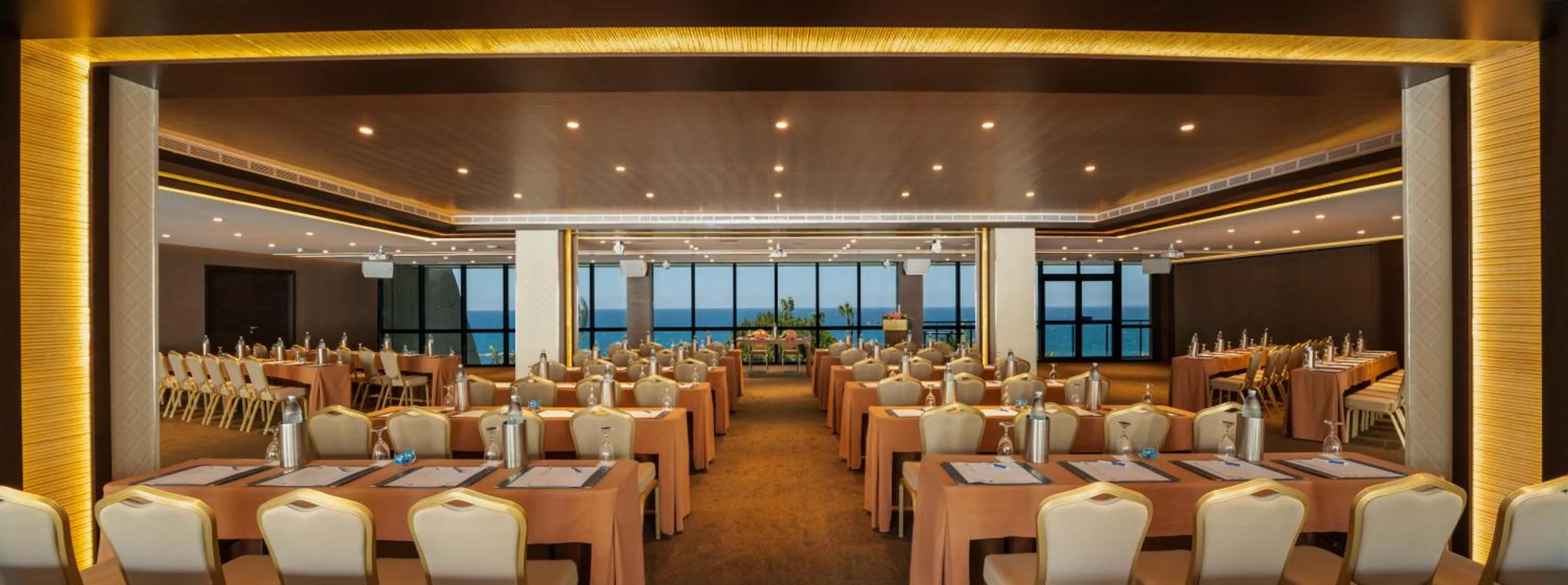 Banquet/Function facilities in Amathus Beach Hotel Limassol