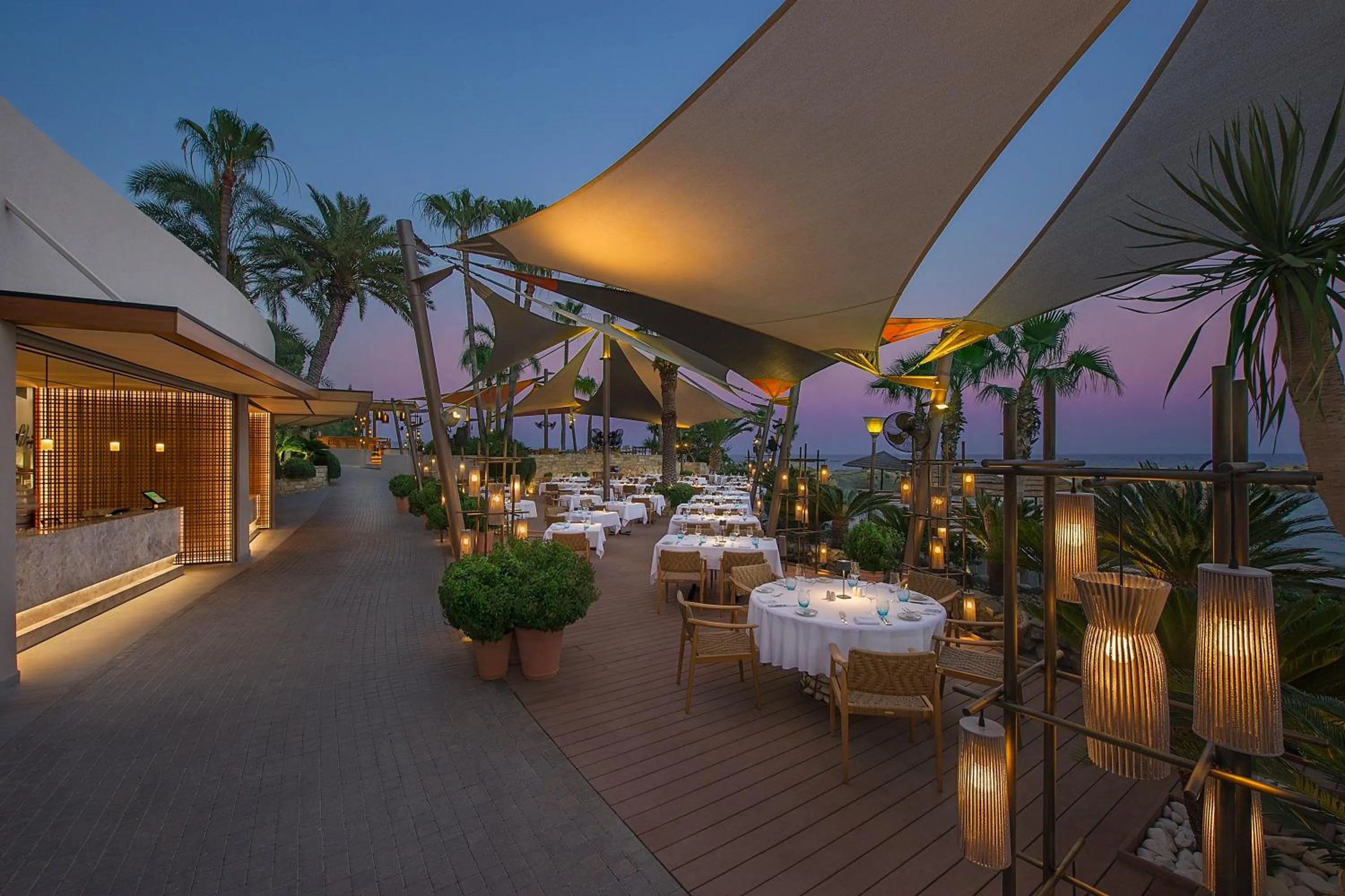 Restaurant/places to eat in Amathus Beach Hotel Limassol