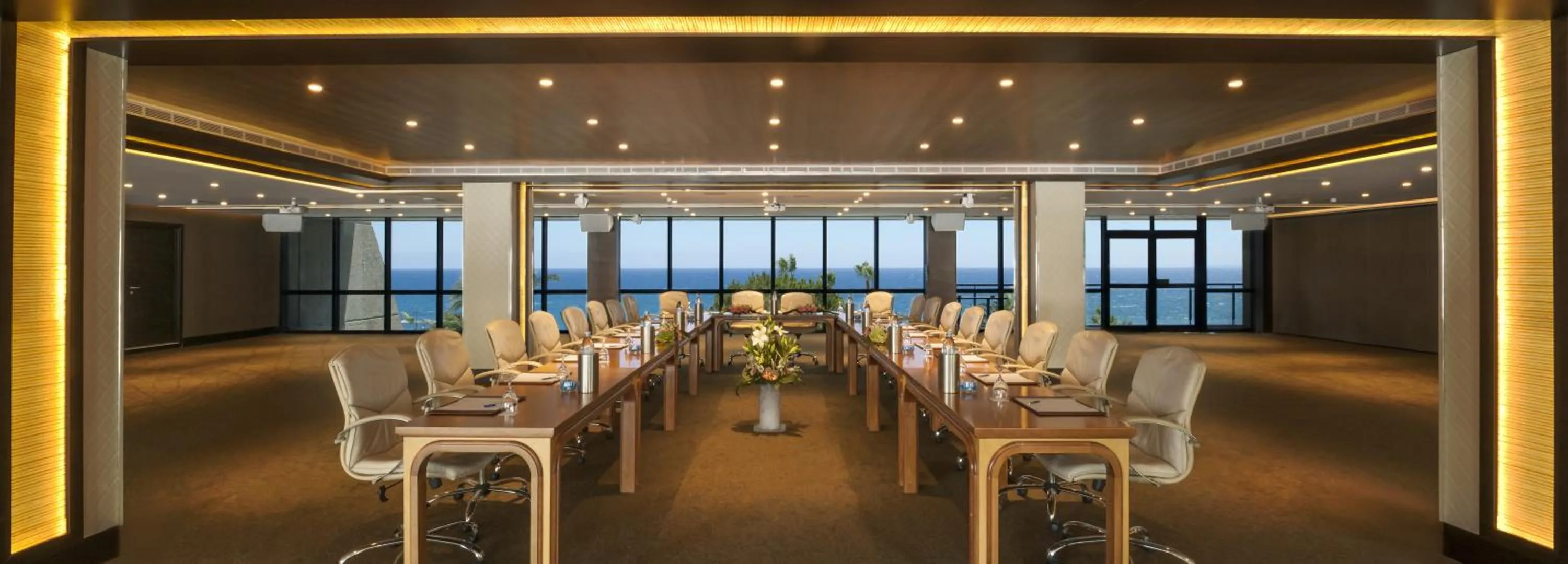 Banquet/Function facilities in Amathus Beach Hotel Limassol