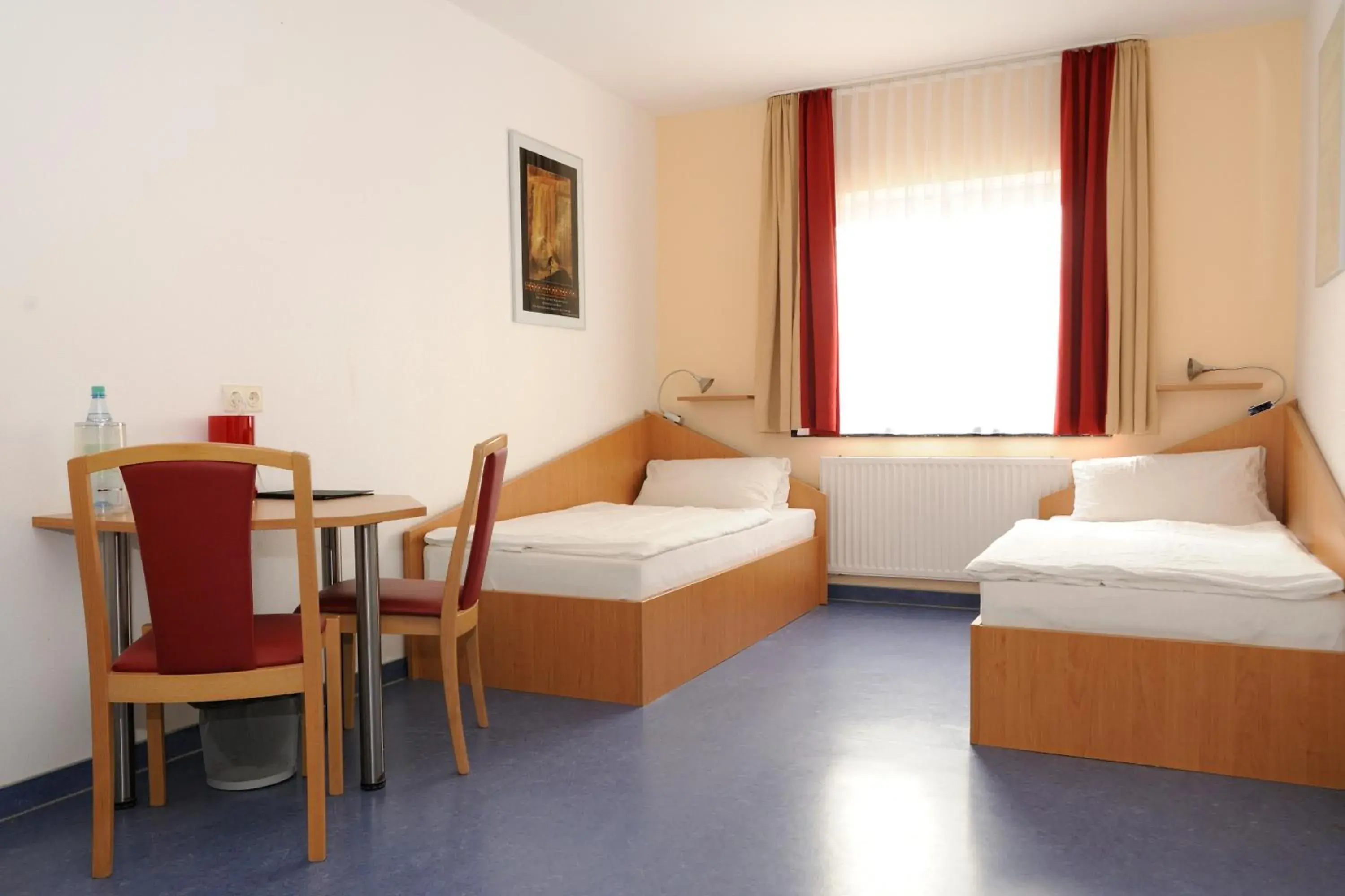 Twin Room - single occupancy in Sporthotel Borussia Düsseldorf Twin Room - single occupancy in Sporthotel Borussia Düsseldorf