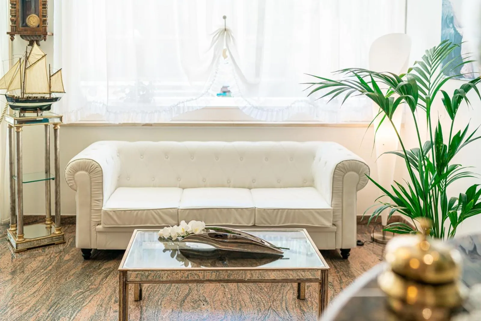 Lobby or reception in Hotel Alexander