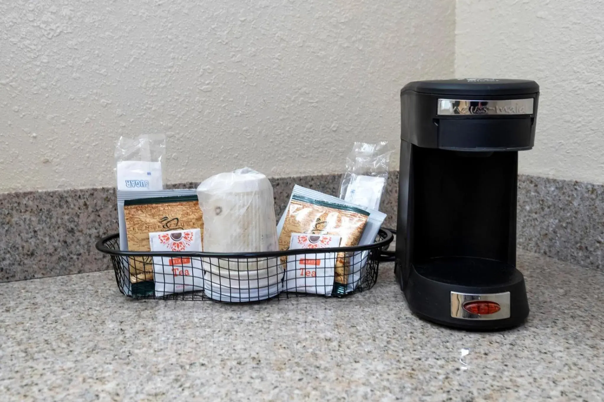 Deluxe Room with Two Queen Beds Smoke Free in Red Roof Inn & Suites Danville, IL Deluxe Room with Two Queen Beds Smoke Free in Red Roof Inn & Suites Danville, IL