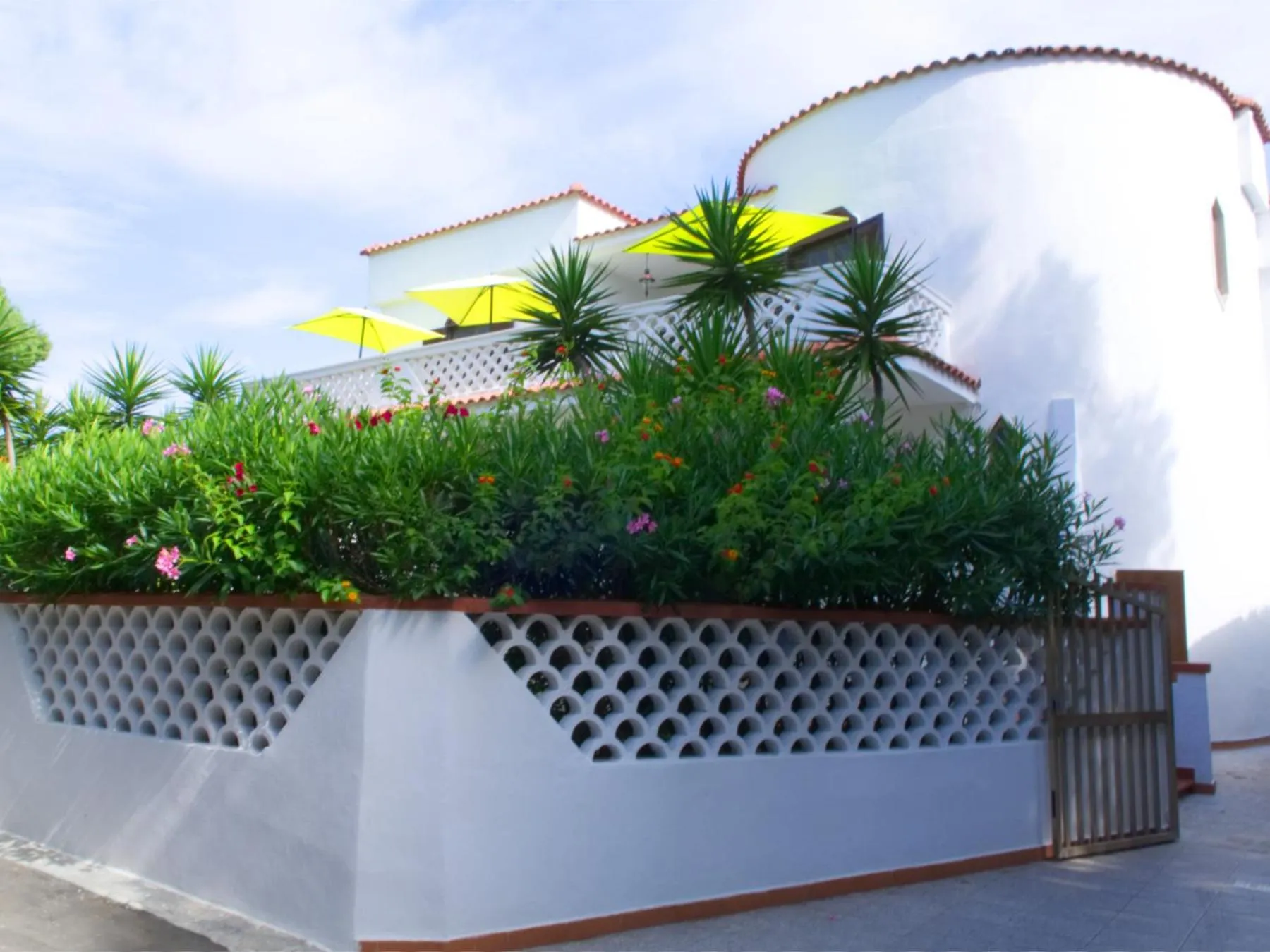 Property building in Villa Elvira B&B