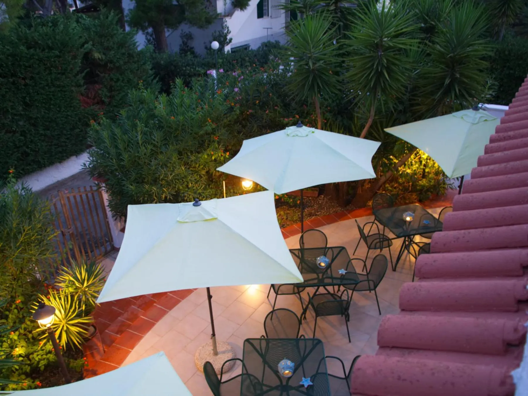 Garden view in Villa Elvira B&B