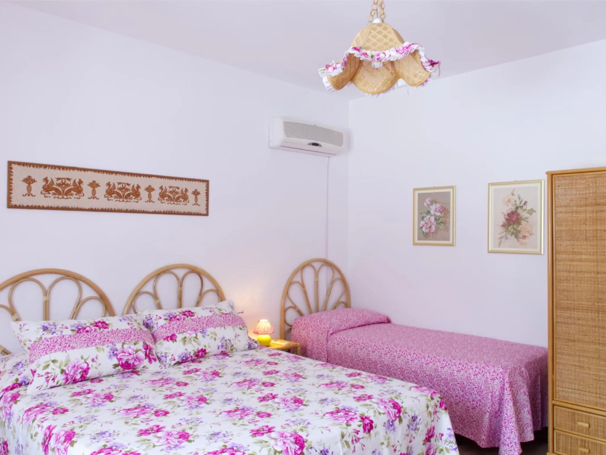 Photo of the whole room in Villa Elvira B&B