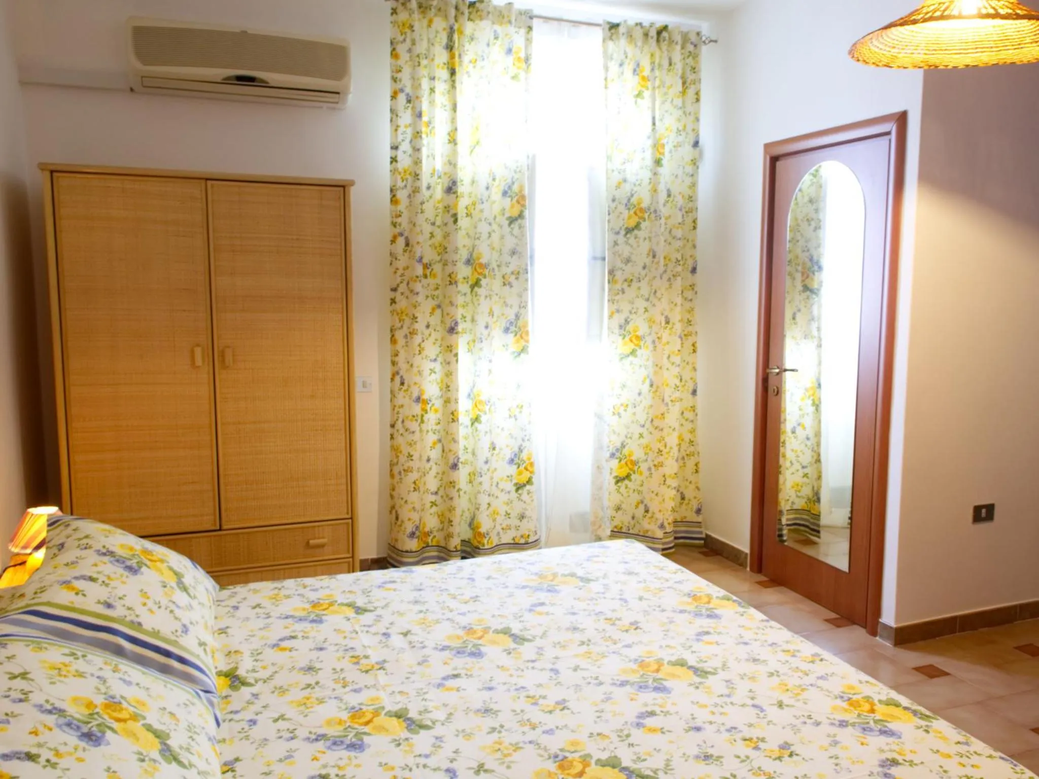 Photo of the whole room in Villa Elvira B&B