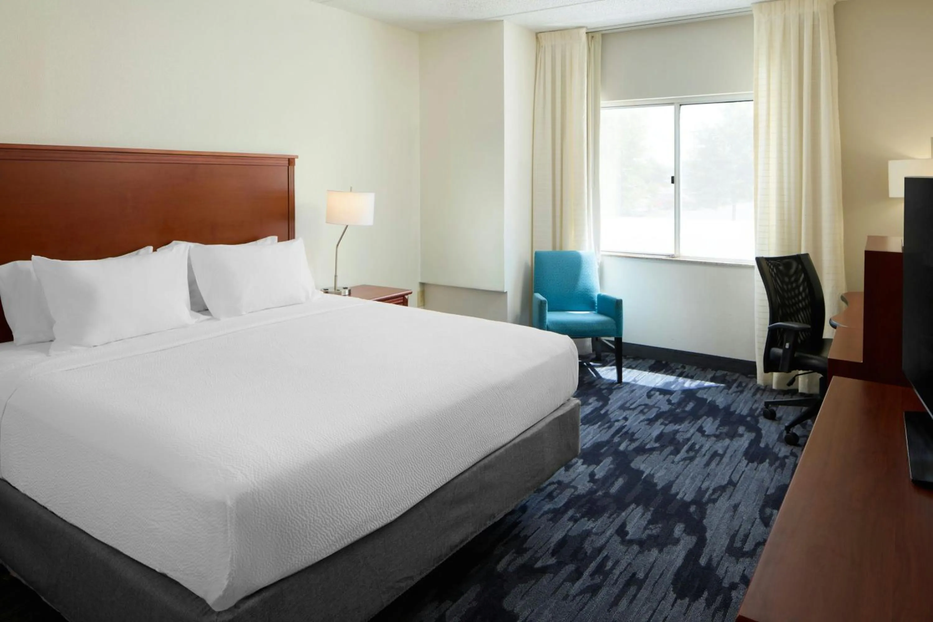 Photo of the whole room, Bed in Fairfield Inn by Marriott Lumberton