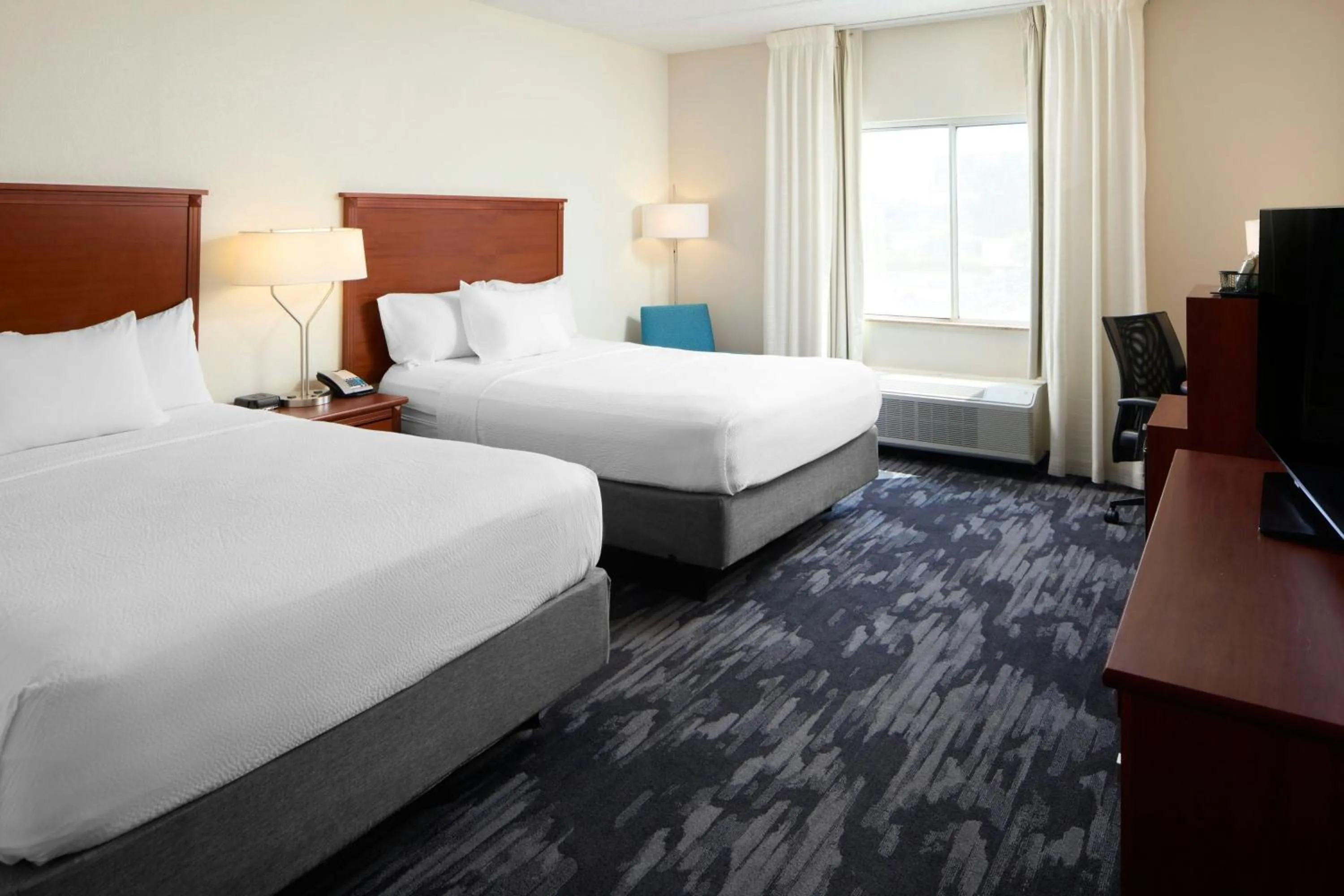 Photo of the whole room, Bed in Fairfield Inn by Marriott Lumberton