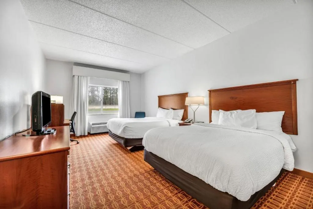 acessibility, Bed in Fairfield Inn by Marriott Lumberton