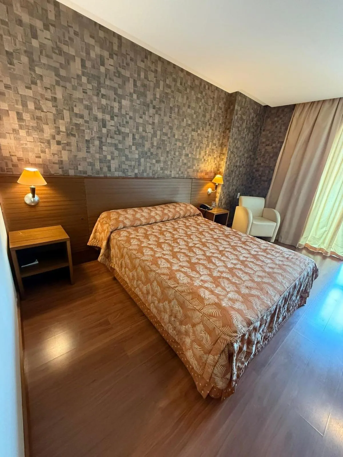 Master Plaza Hotel