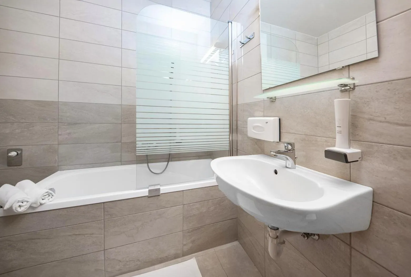 Bathroom in Corvin Hotel Budapest Residence